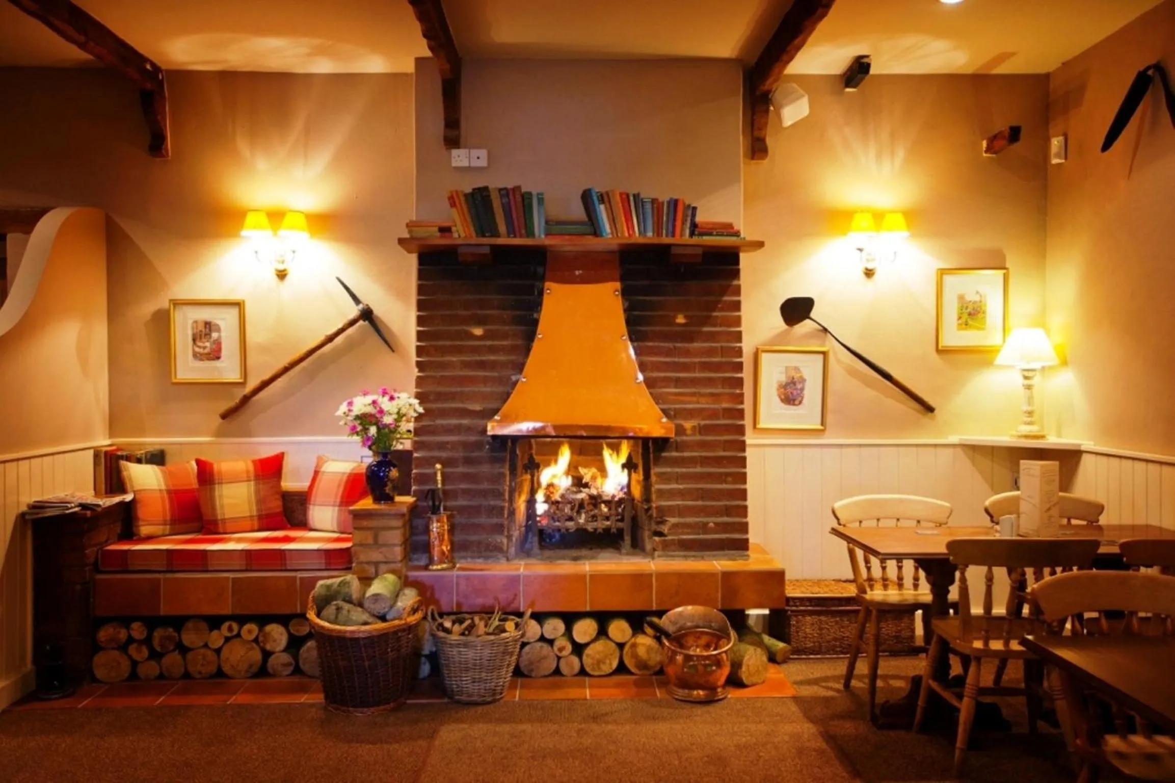 Restaurant/places to eat in Wayford Bridge Inn Hotel