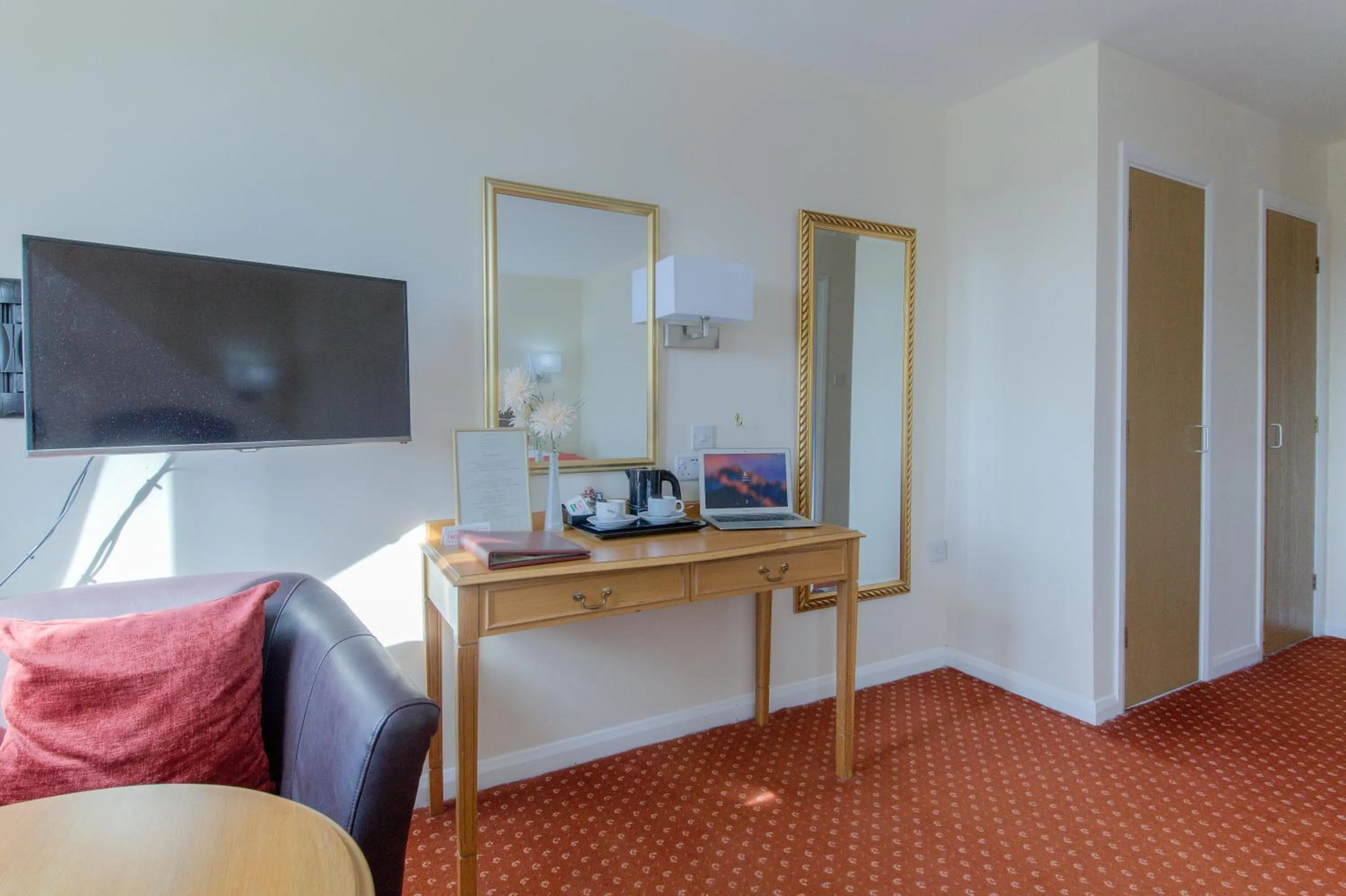 Photo of the whole room in Wayford Bridge Inn Hotel