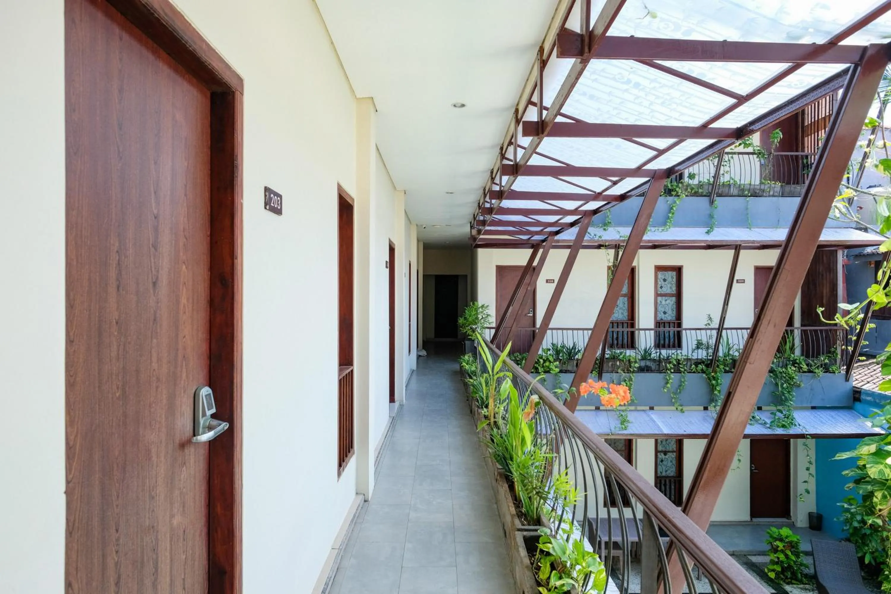 Property building in RedDoorz near Legian Street