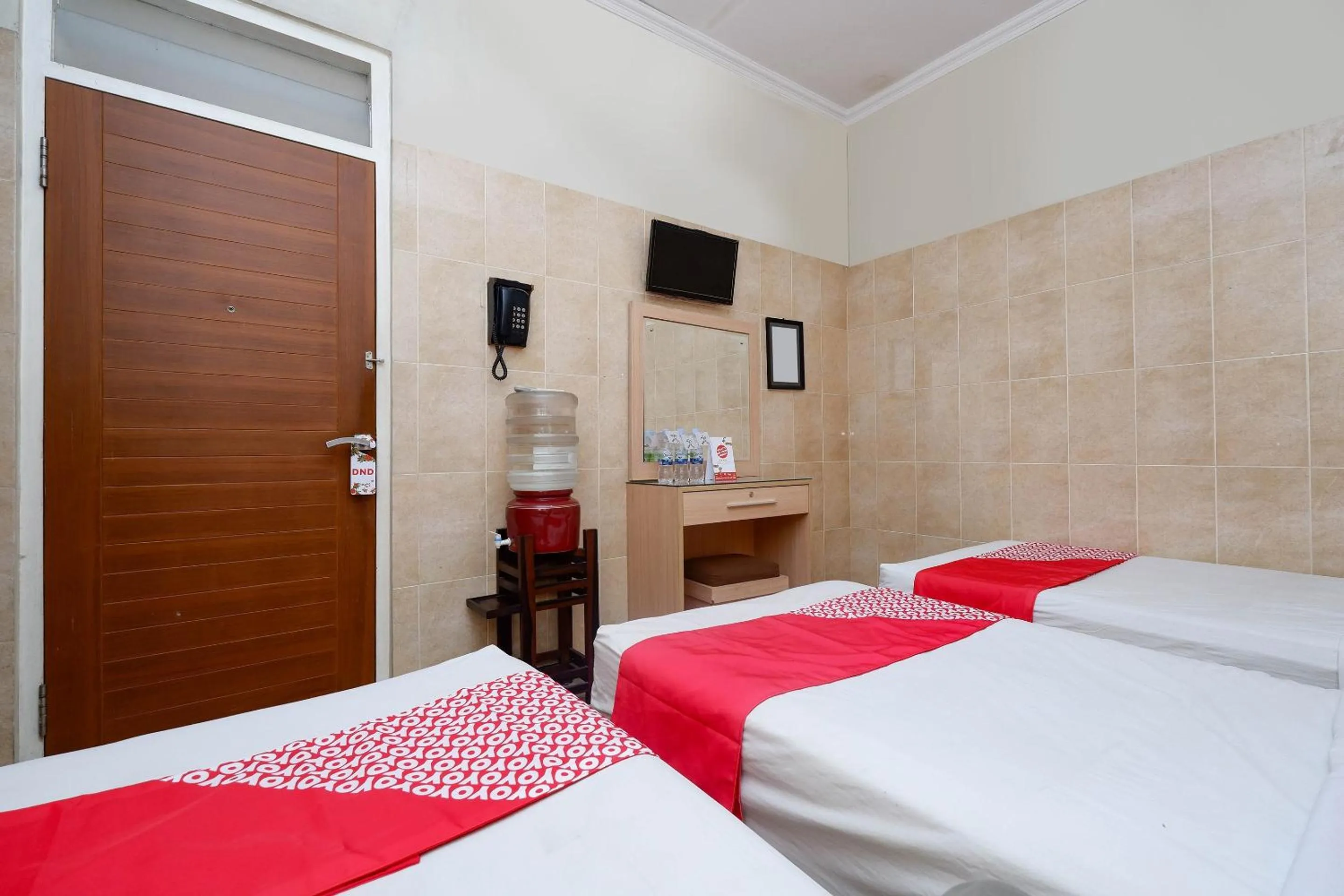 Bedroom in OYO 1843 Cahya Nirwana