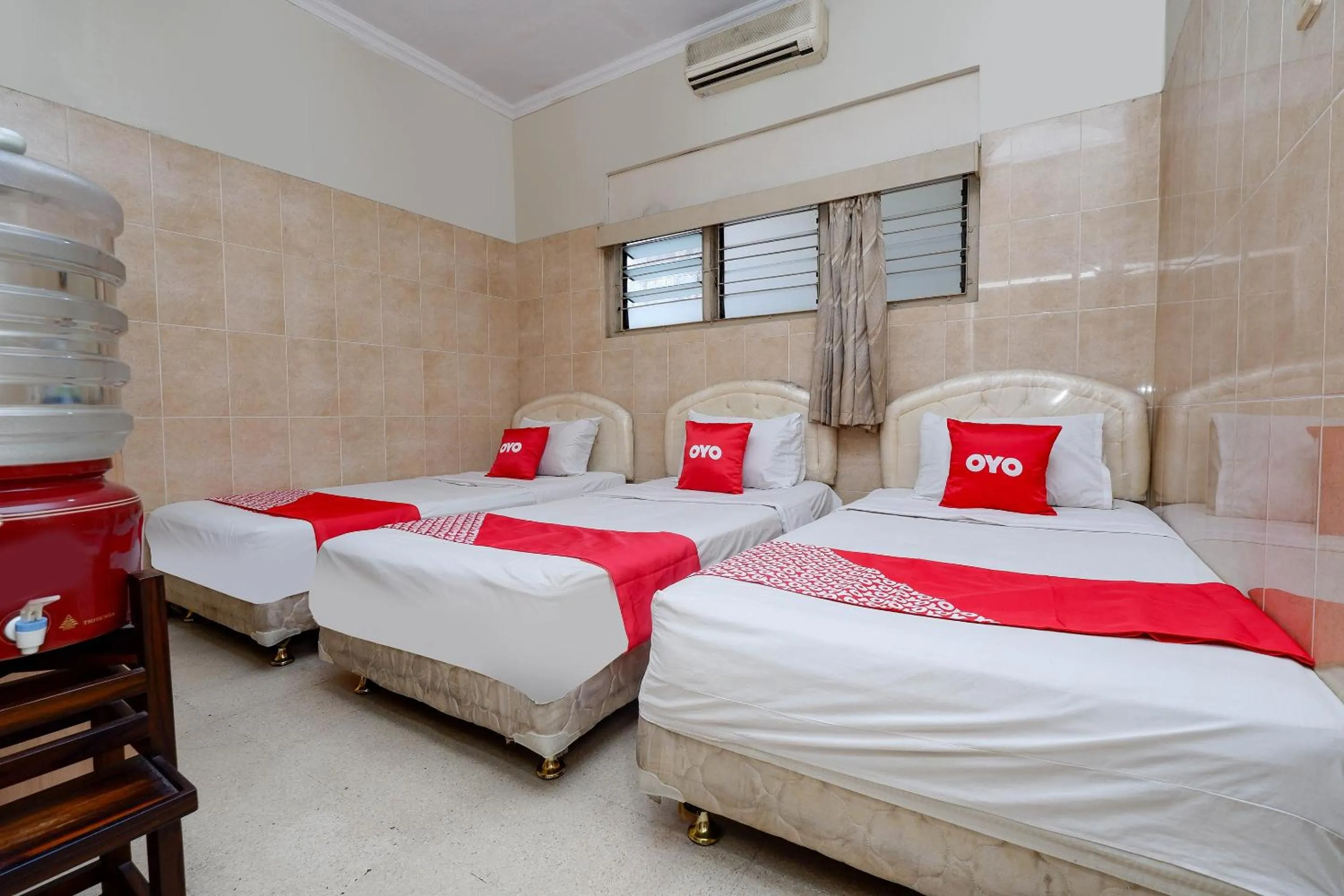 Bedroom in OYO 1843 Cahya Nirwana