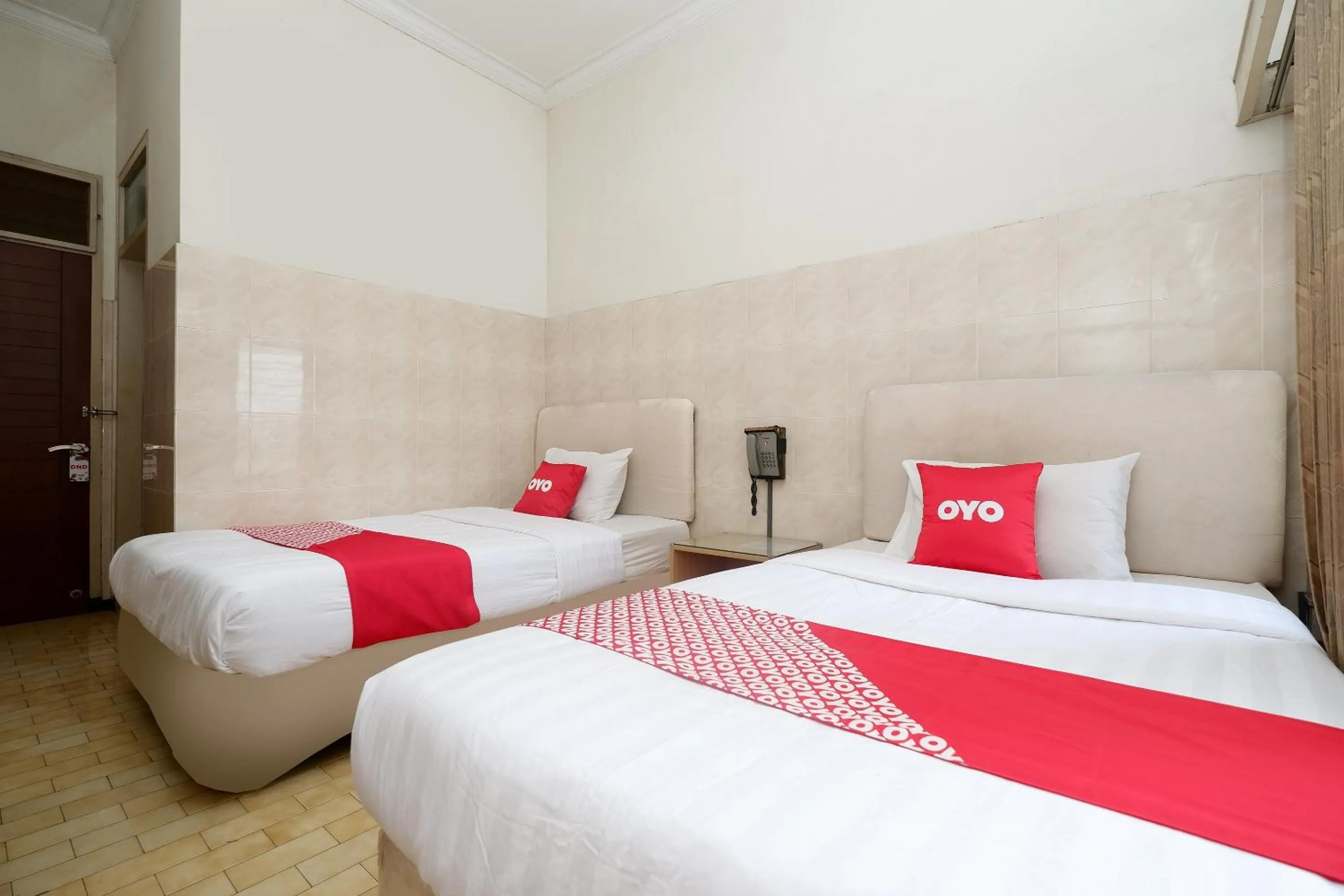 Bedroom in OYO 1843 Cahya Nirwana