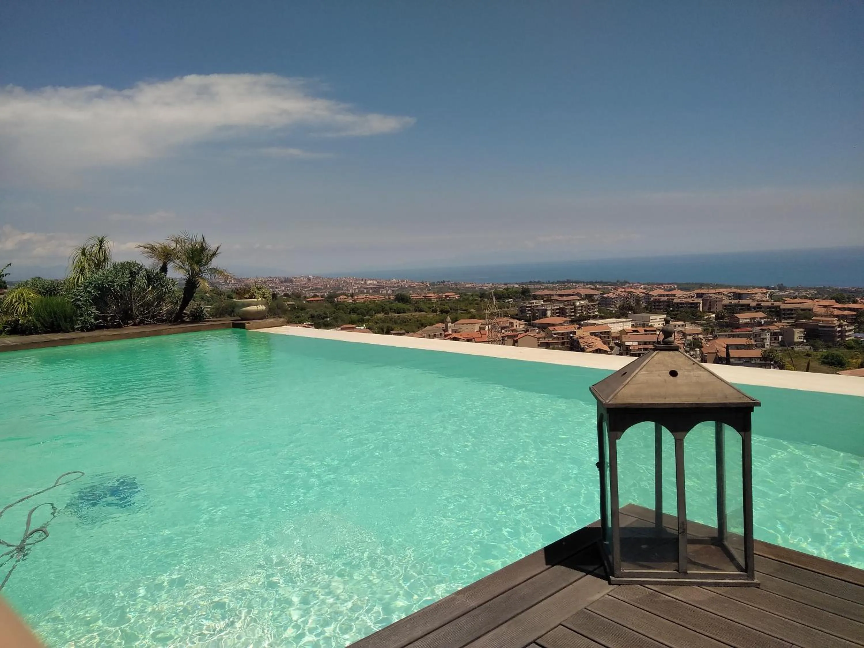 Swimming pool in La casa del panorama