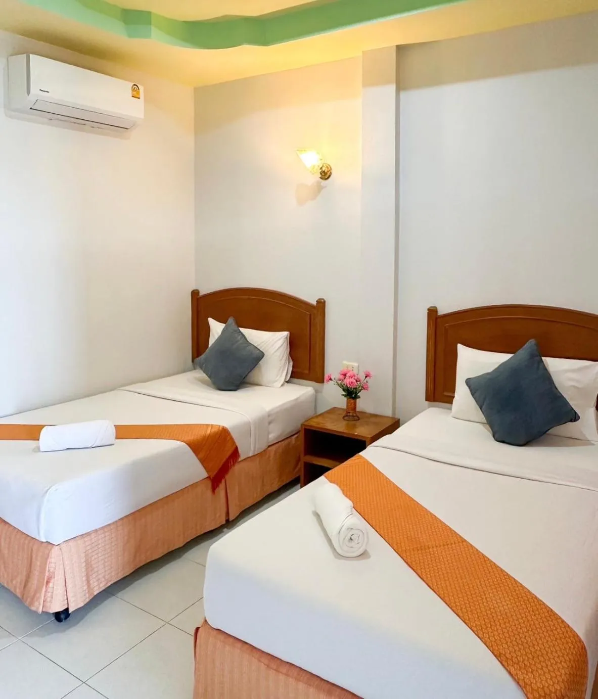 Bed in Sunsea Resort