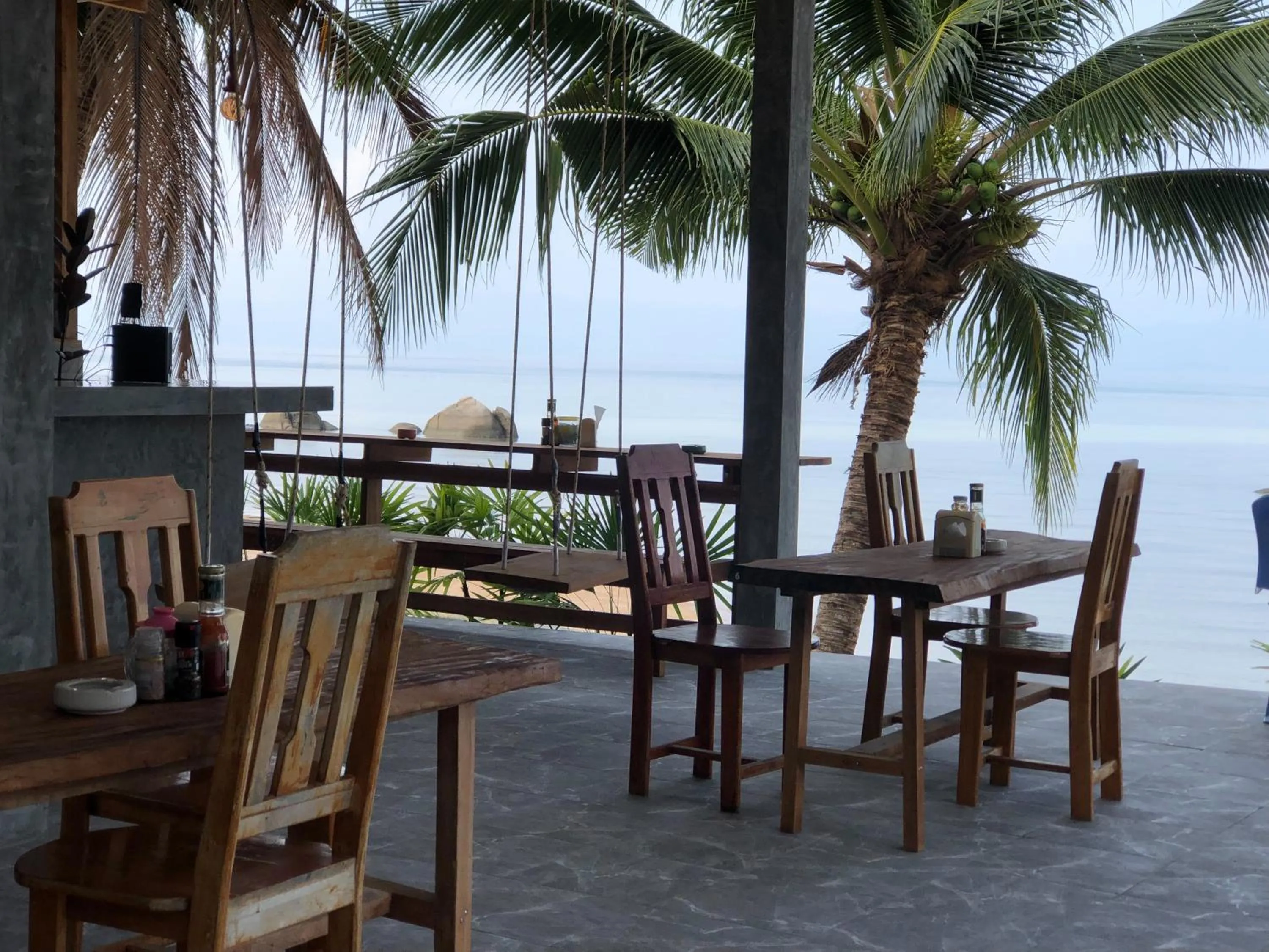 Restaurant/places to eat in Sunsea Resort