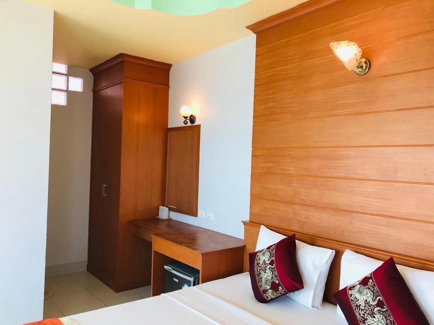 Bed in Sunsea Resort