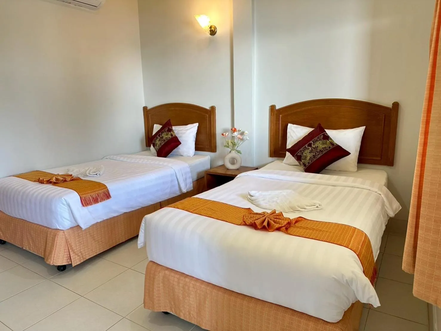 Bed in Sunsea Resort