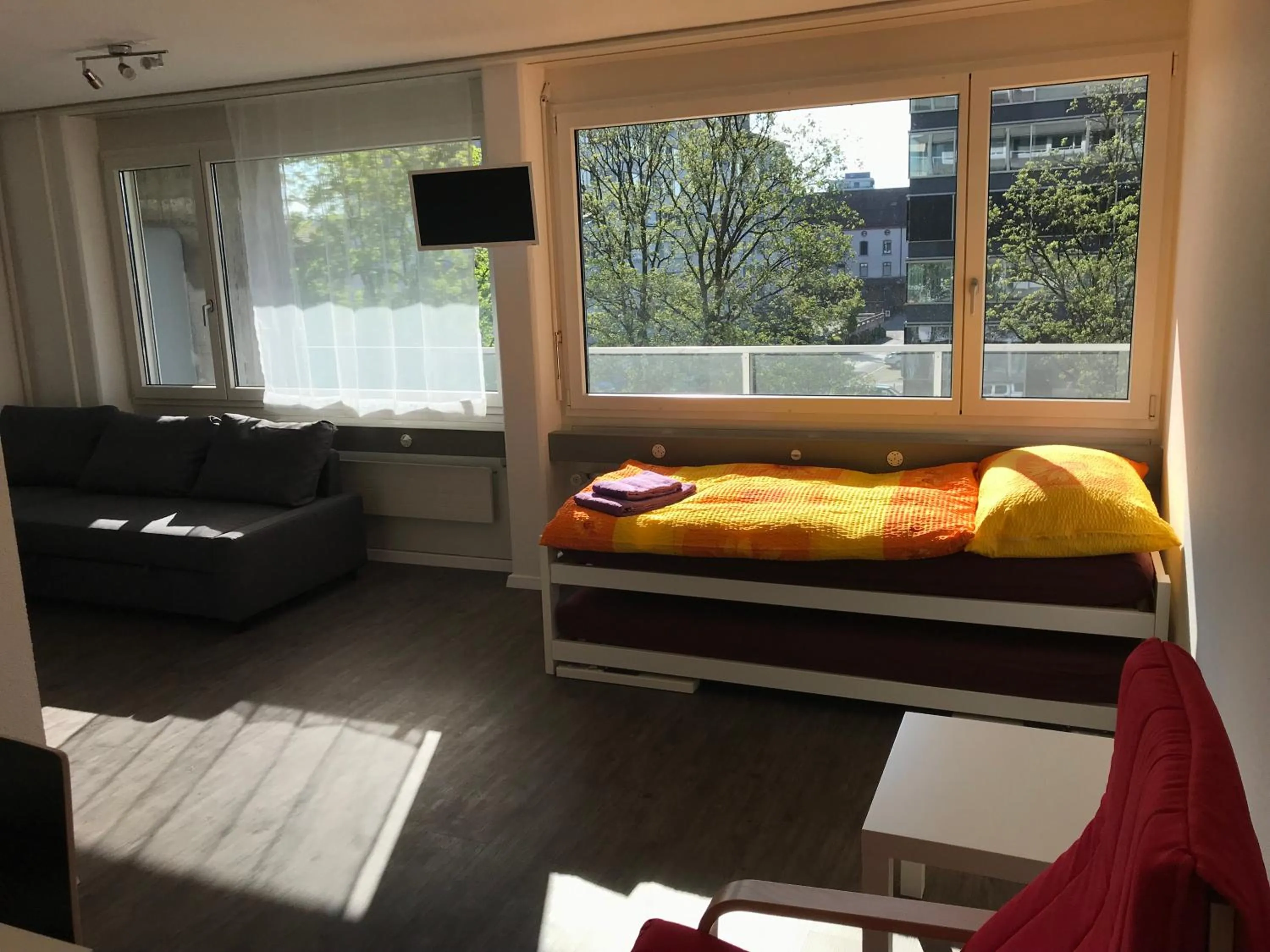 Bed in Anstatthotel Zug - app self-check-in