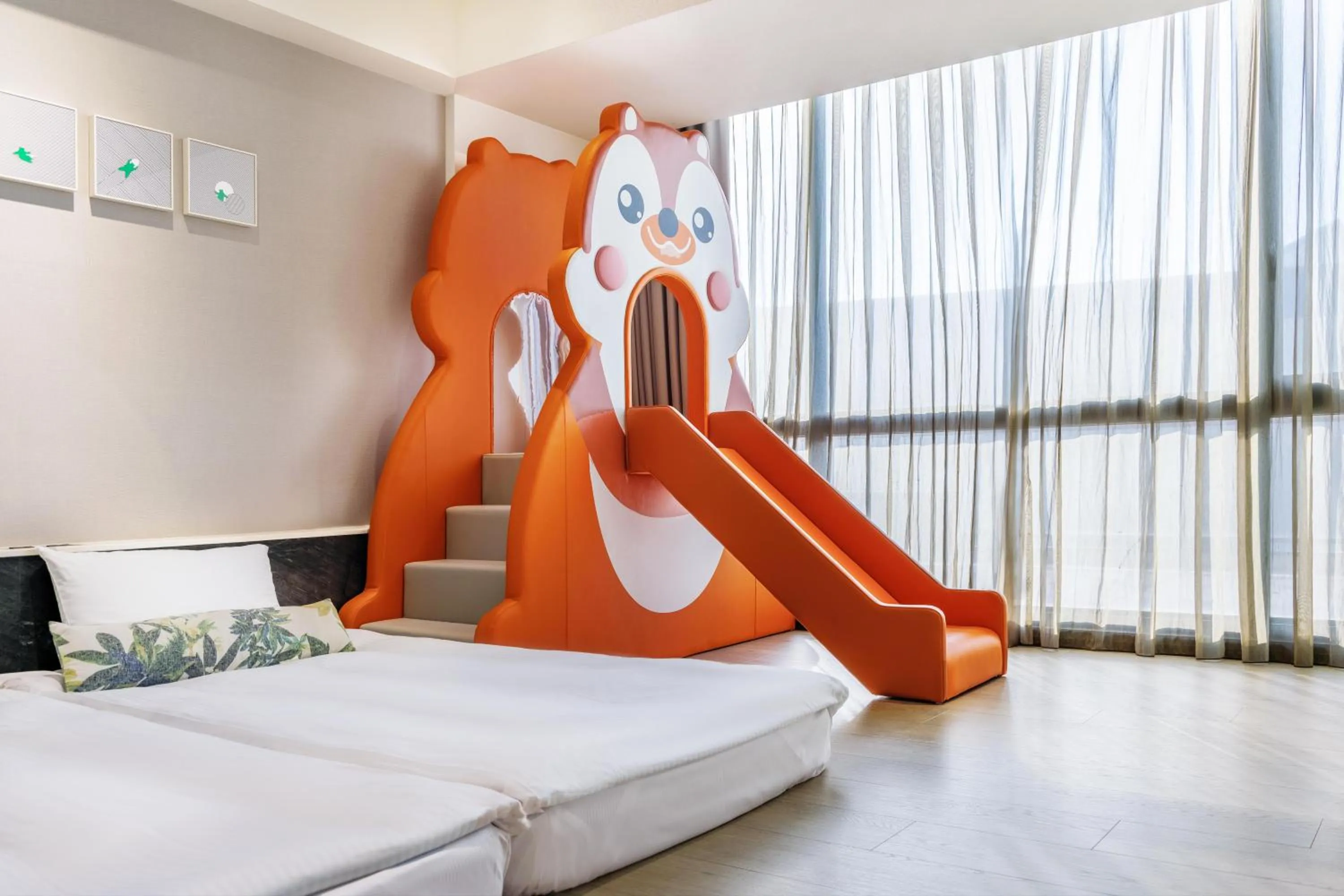 bunk bed, Bed in Hsin Hotel