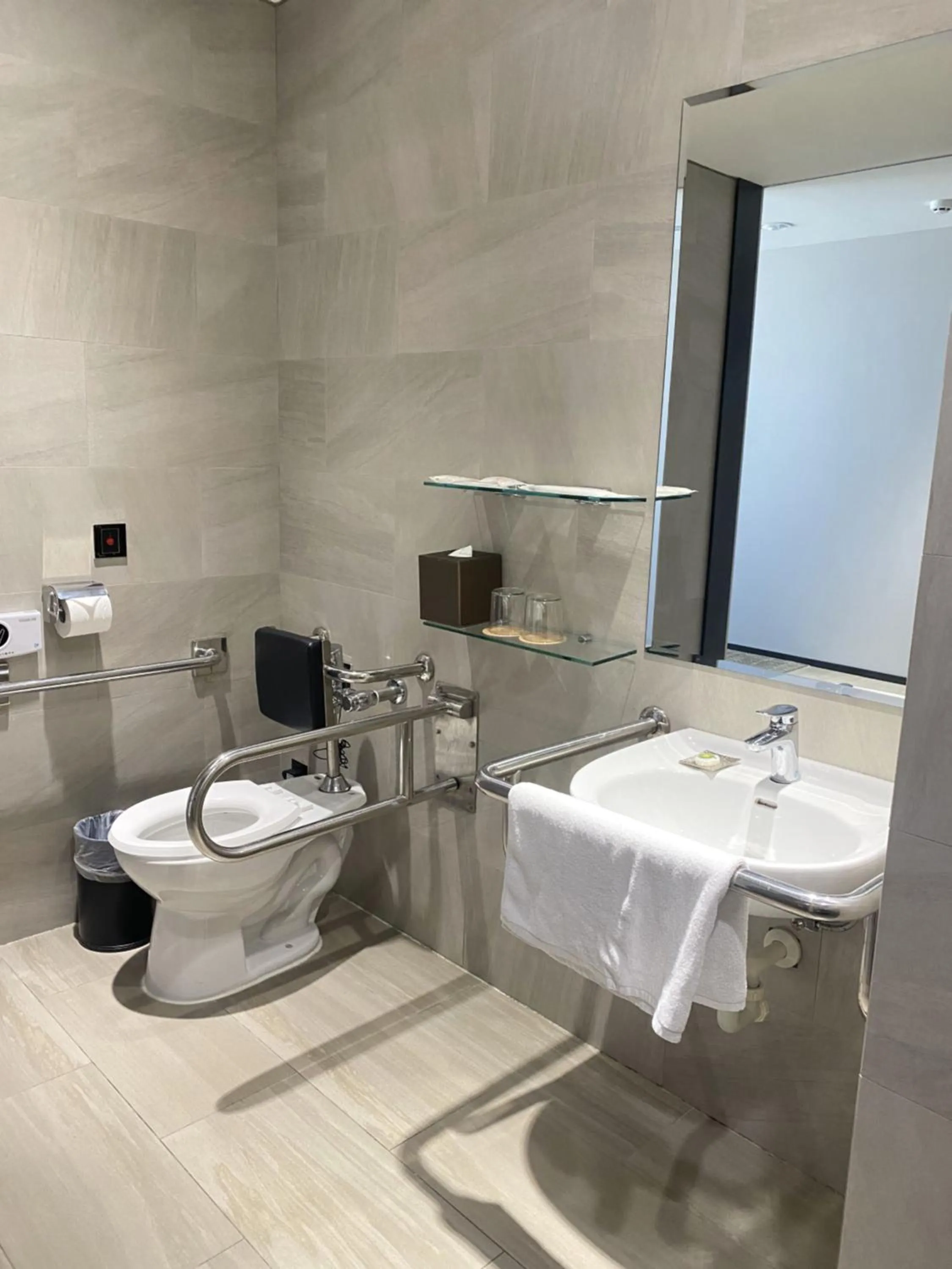 Toilet in Hsin Hotel