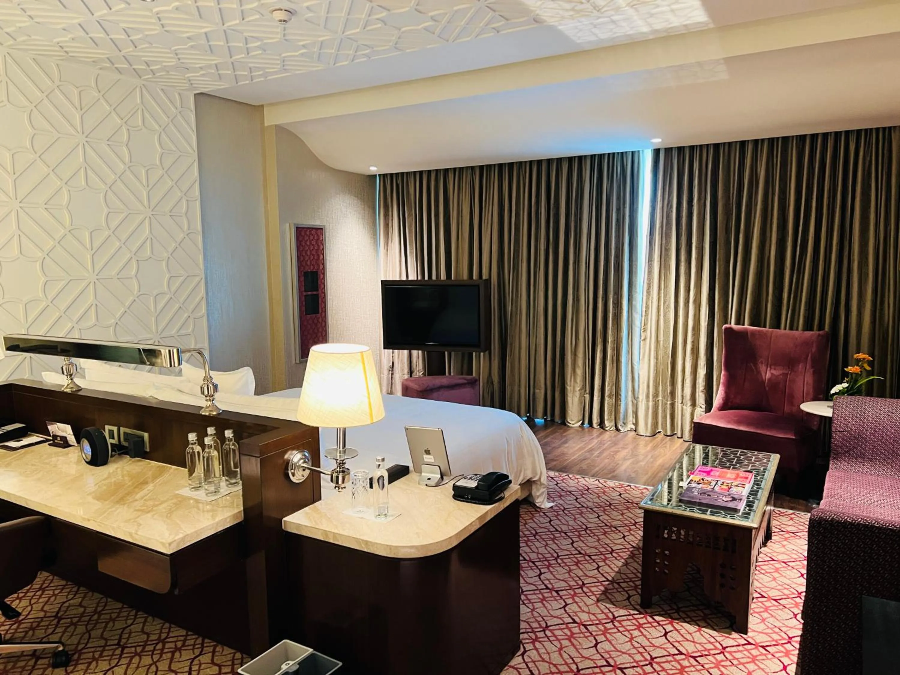 Bedroom in ITC Kohenur, a Luxury Collection Hotel, Hyderabad