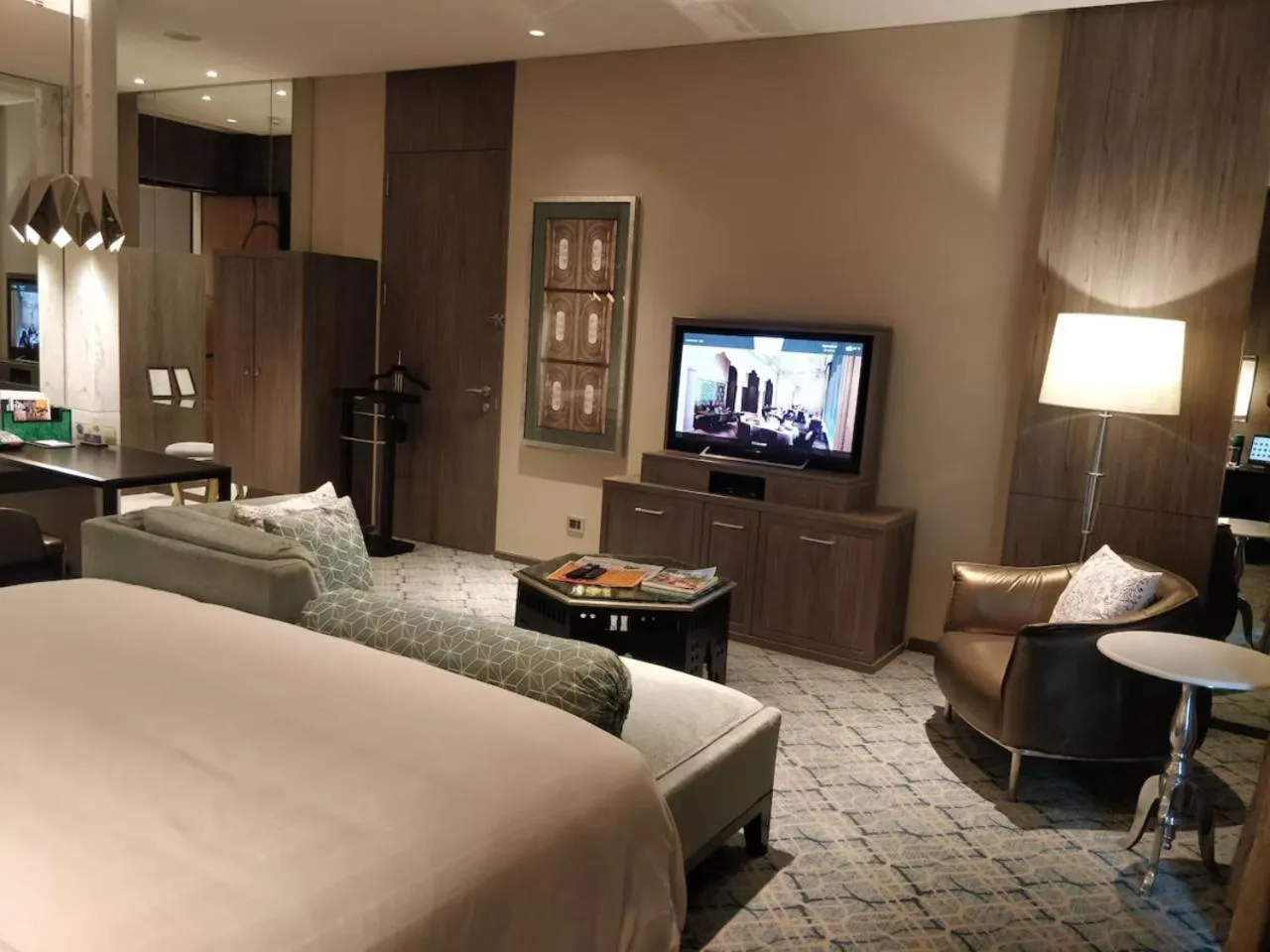 Bedroom, Bed in ITC Kohenur, a Luxury Collection Hotel, Hyderabad