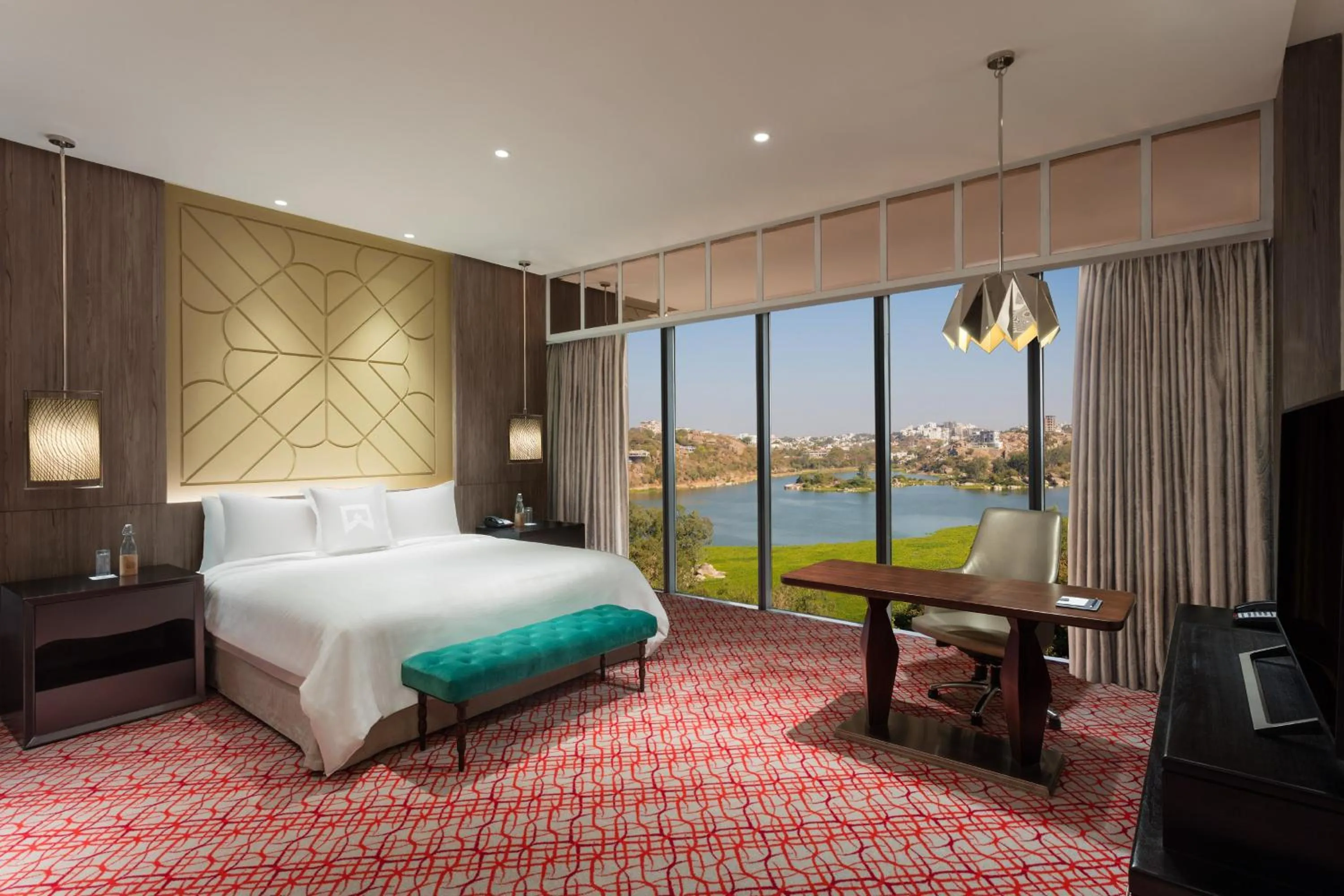Bedroom, Bed in ITC Kohenur, a Luxury Collection Hotel, Hyderabad
