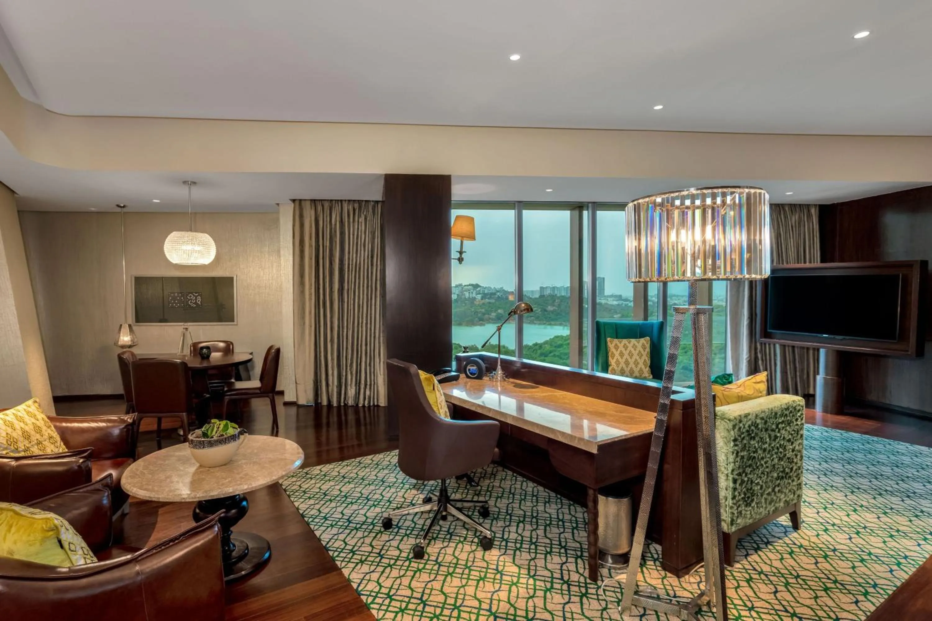 Bedroom in ITC Kohenur, a Luxury Collection Hotel, Hyderabad