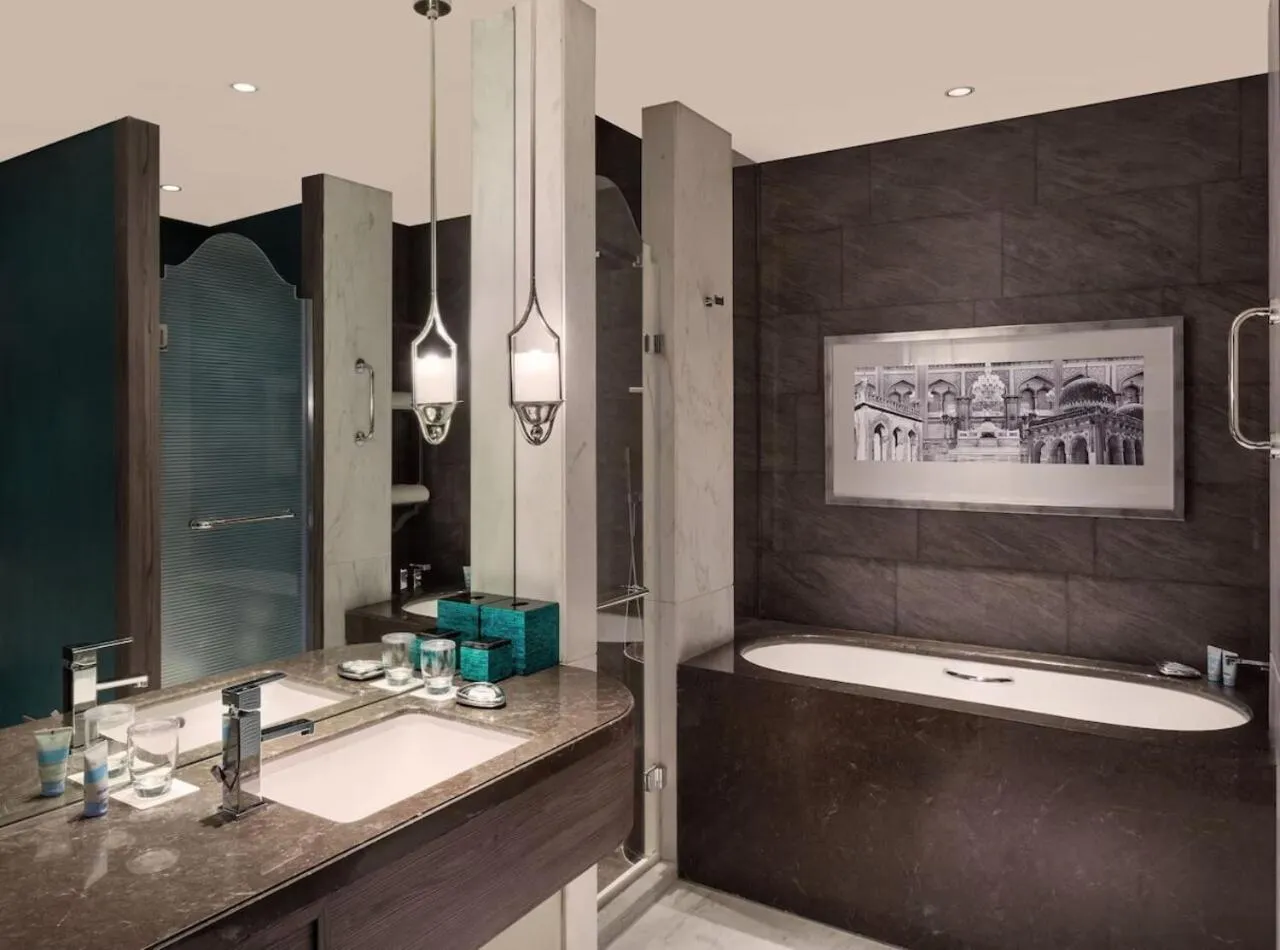 Bathroom in ITC Kohenur, a Luxury Collection Hotel, Hyderabad