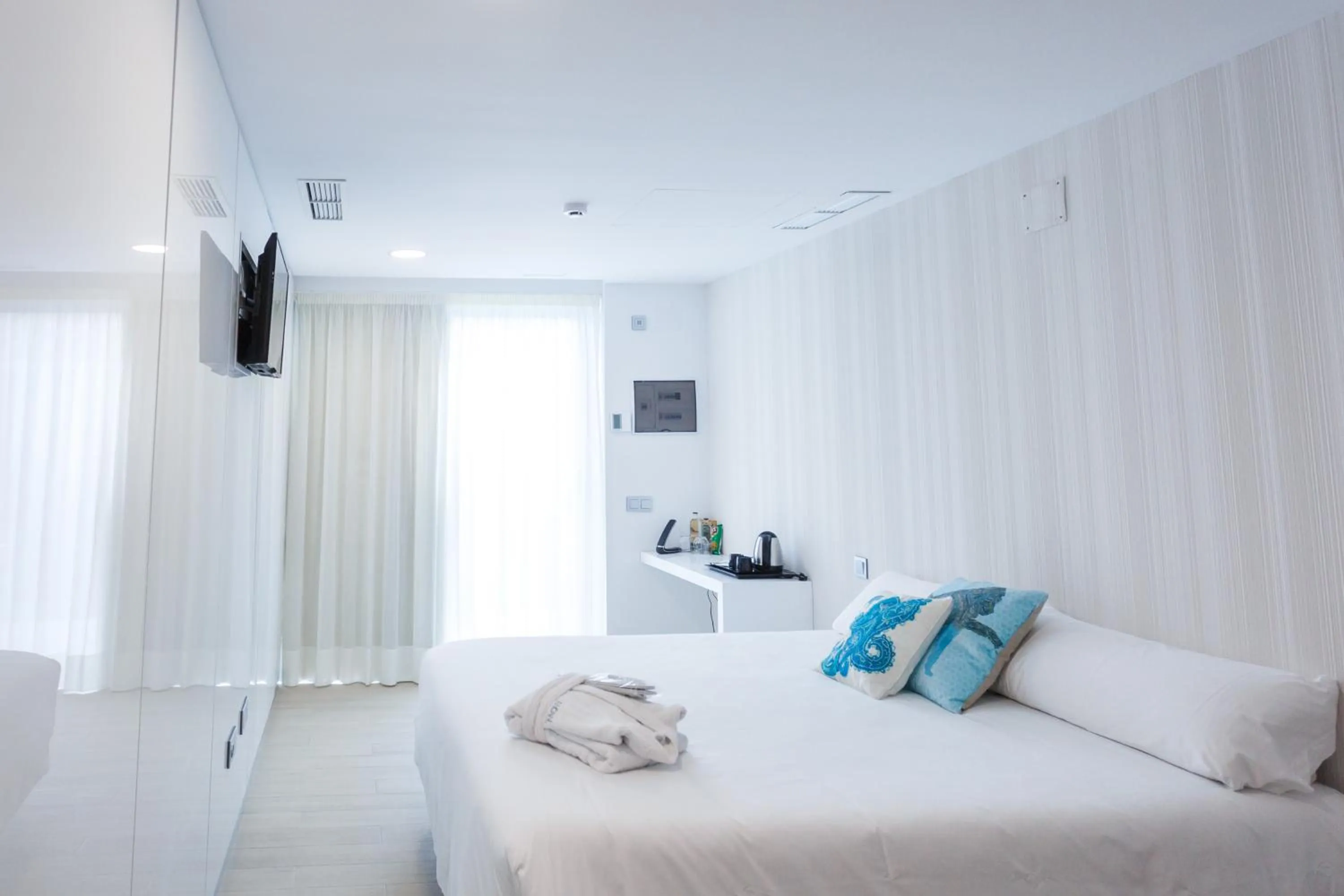 Photo of the whole room, Bed in Seven Hotel & Wellness - Gay Men Only