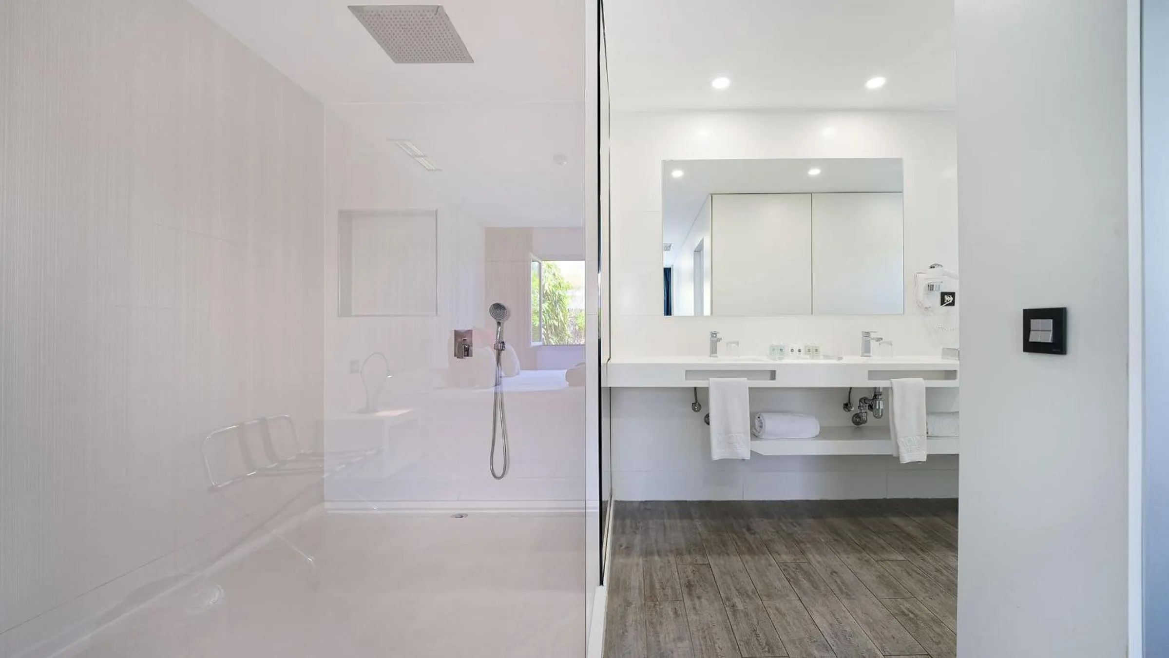 Seven Hotel & Wellness - Gay Men Only