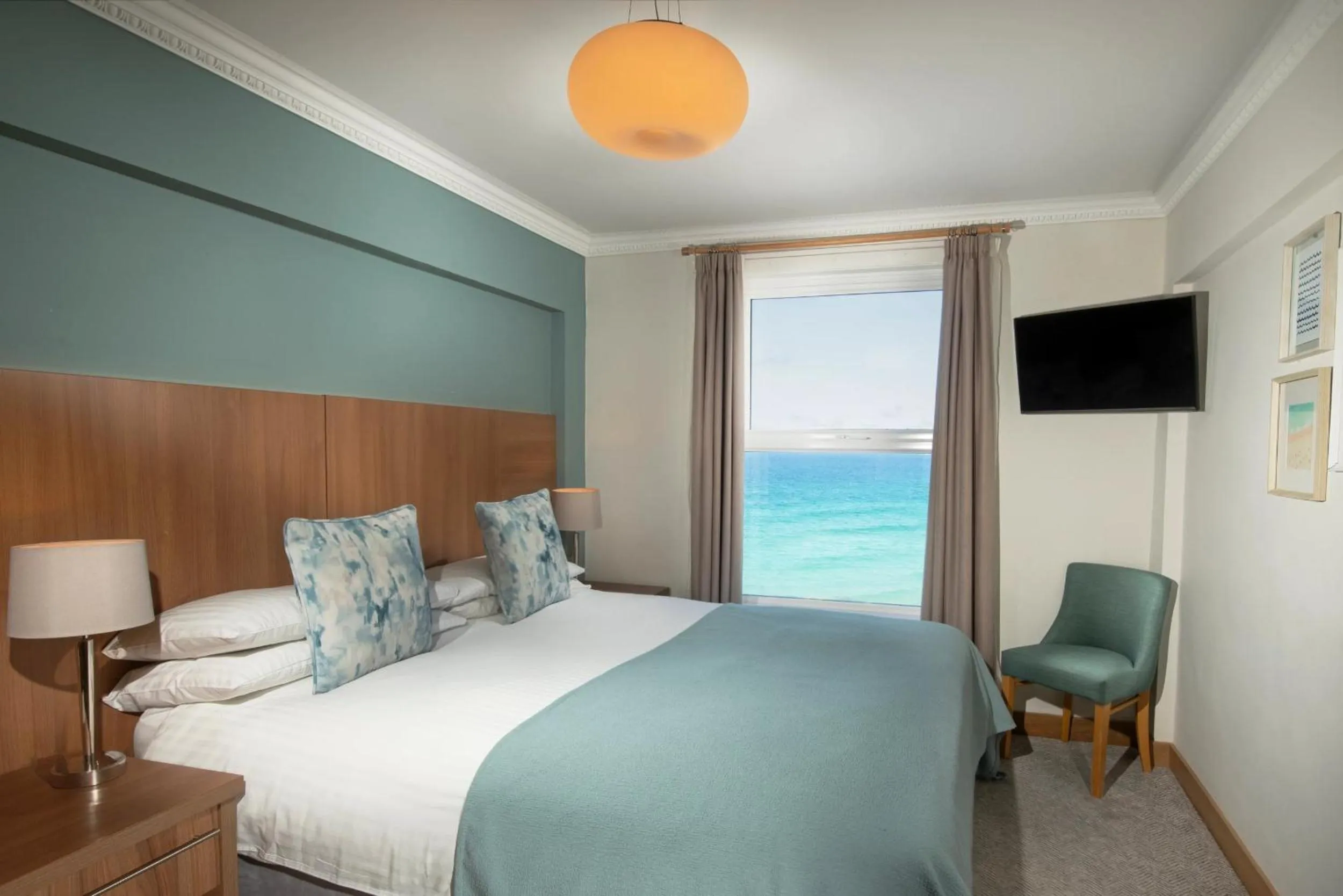 Bed in Esplanade Hotel