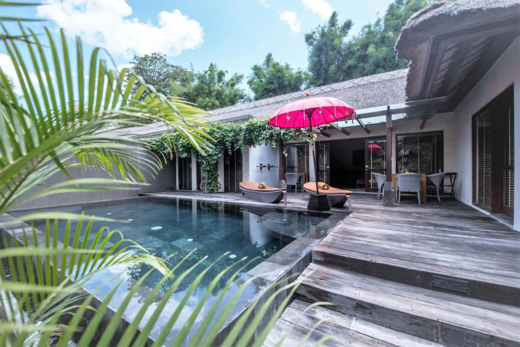 Swimming pool in JEstate villas & guest houses - Jimbaran