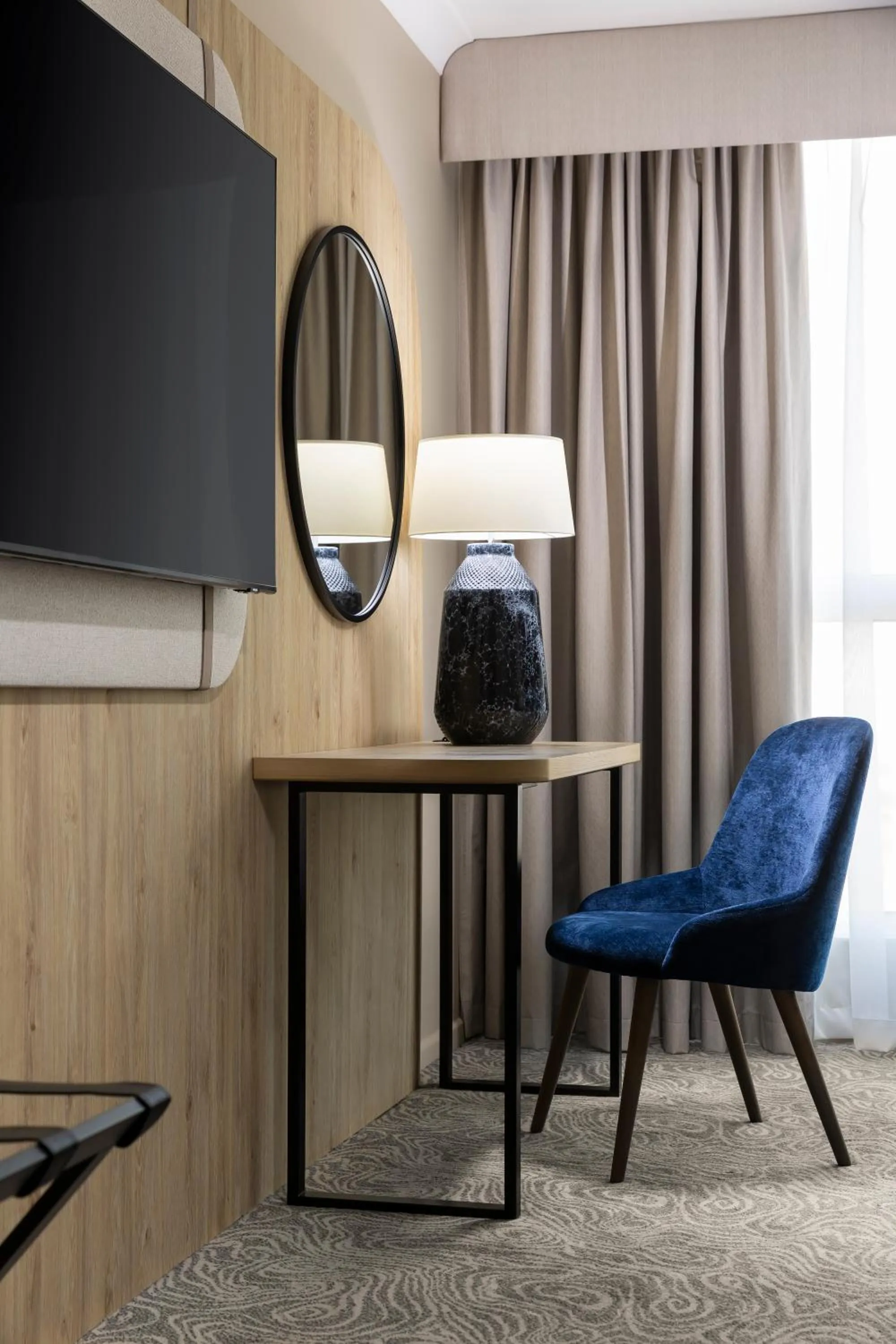 TV and multimedia in voco Southampton by IHG