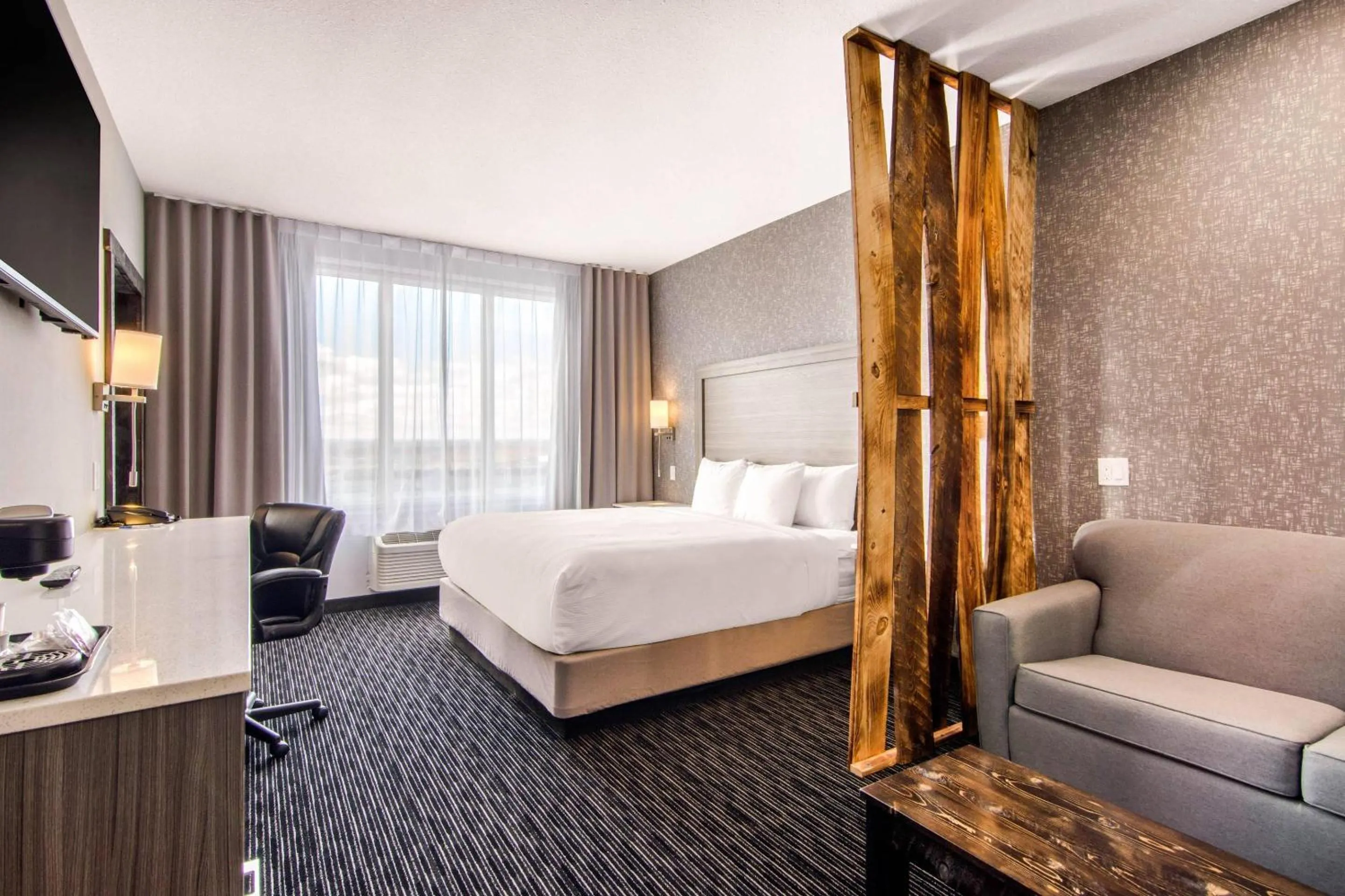 Bedroom in Comfort Inn & Suites