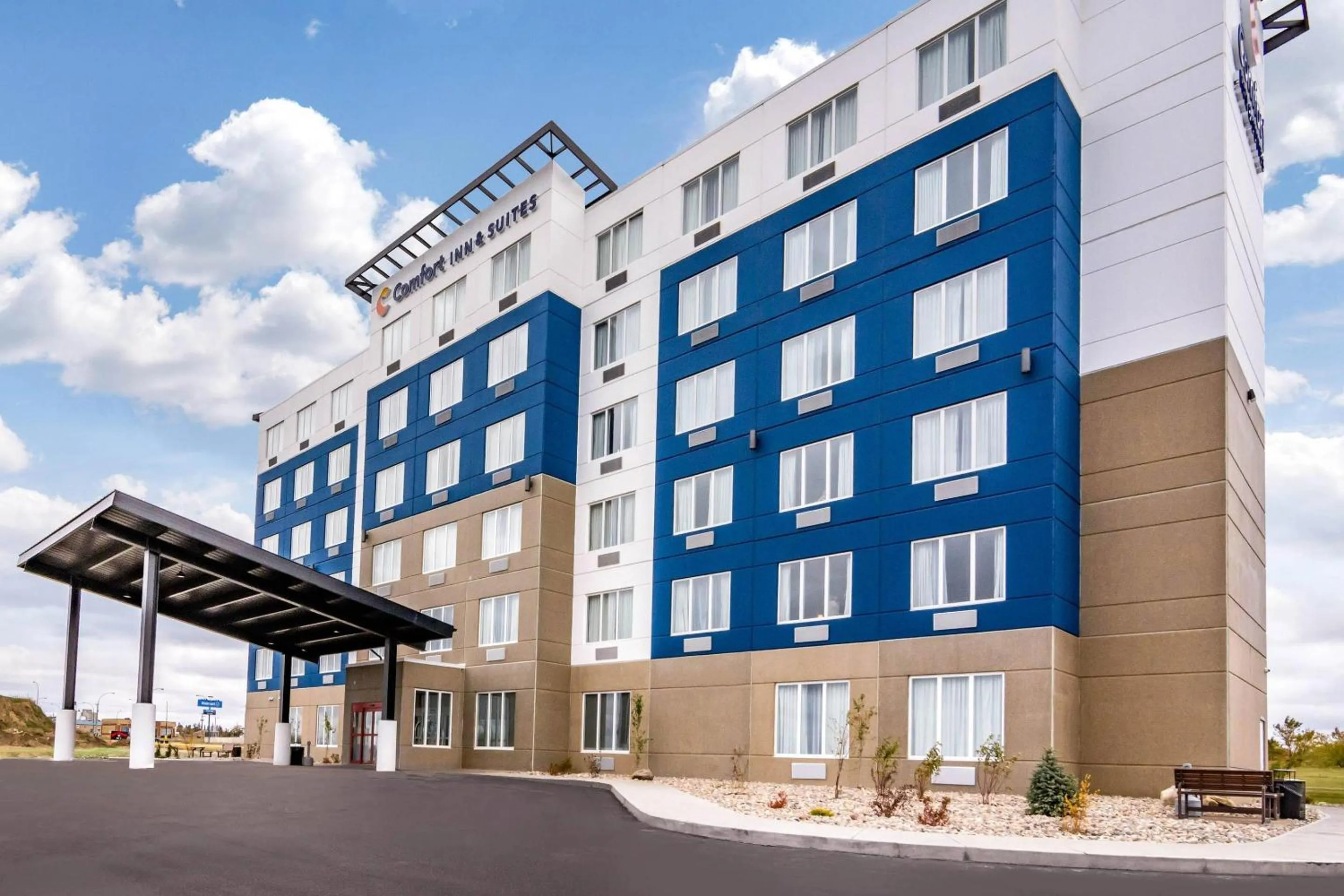 Property building in Comfort Inn & Suites