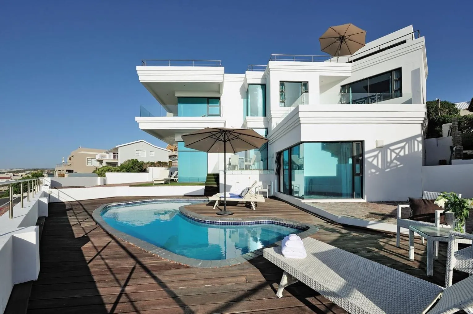 Property building in Sea Star Cliff