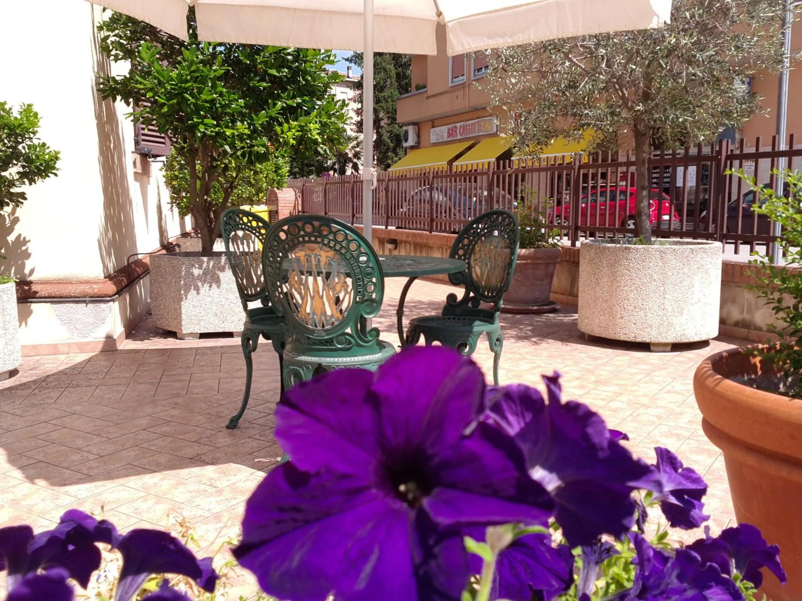 Facade/entrance in Hotel 2000