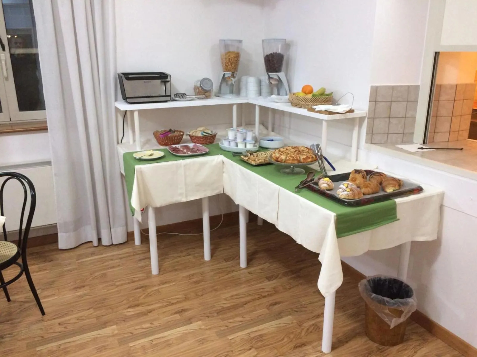 Food and drinks in Hotel 2000