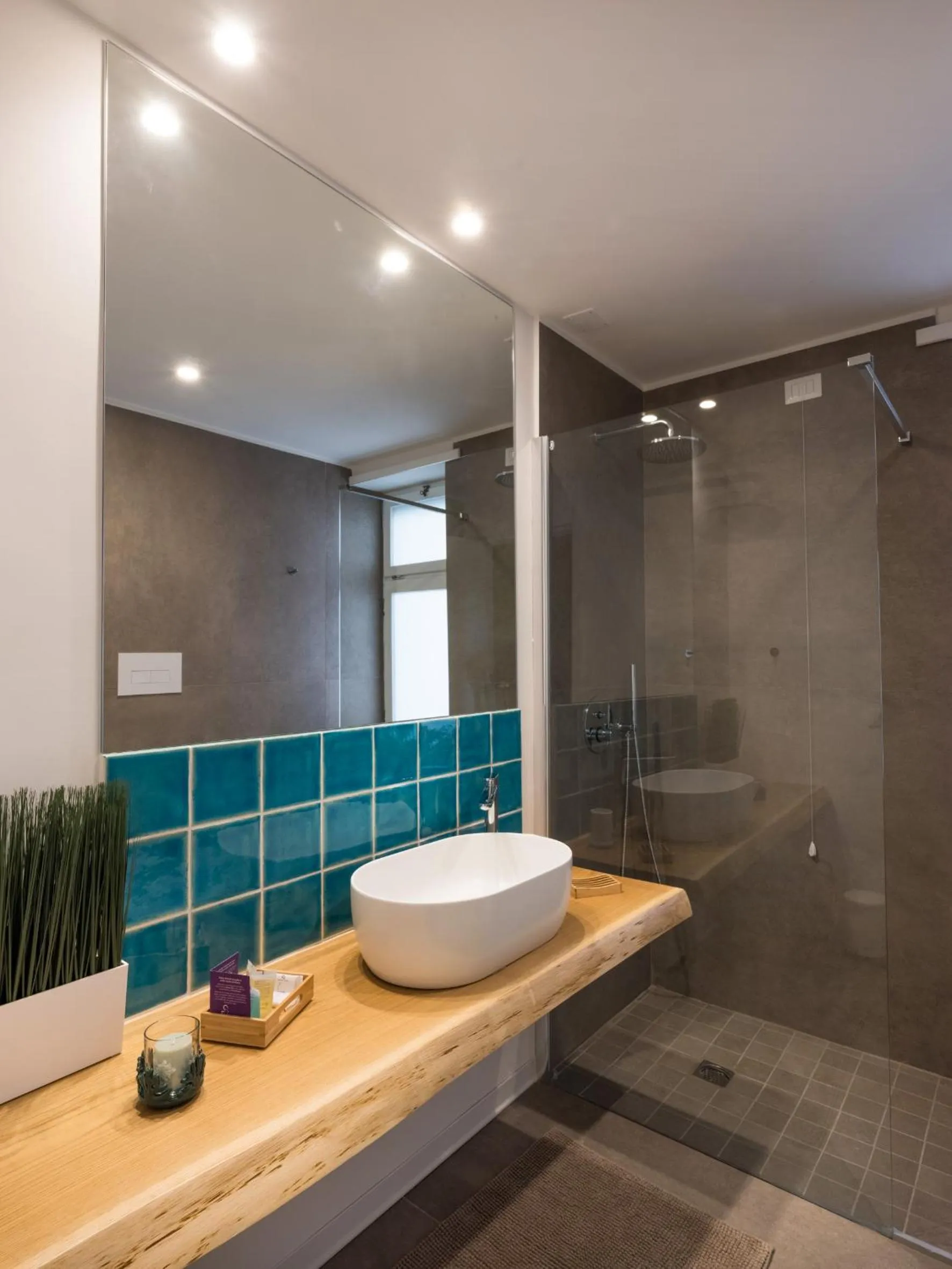 Shower in B&b Don Giovanni