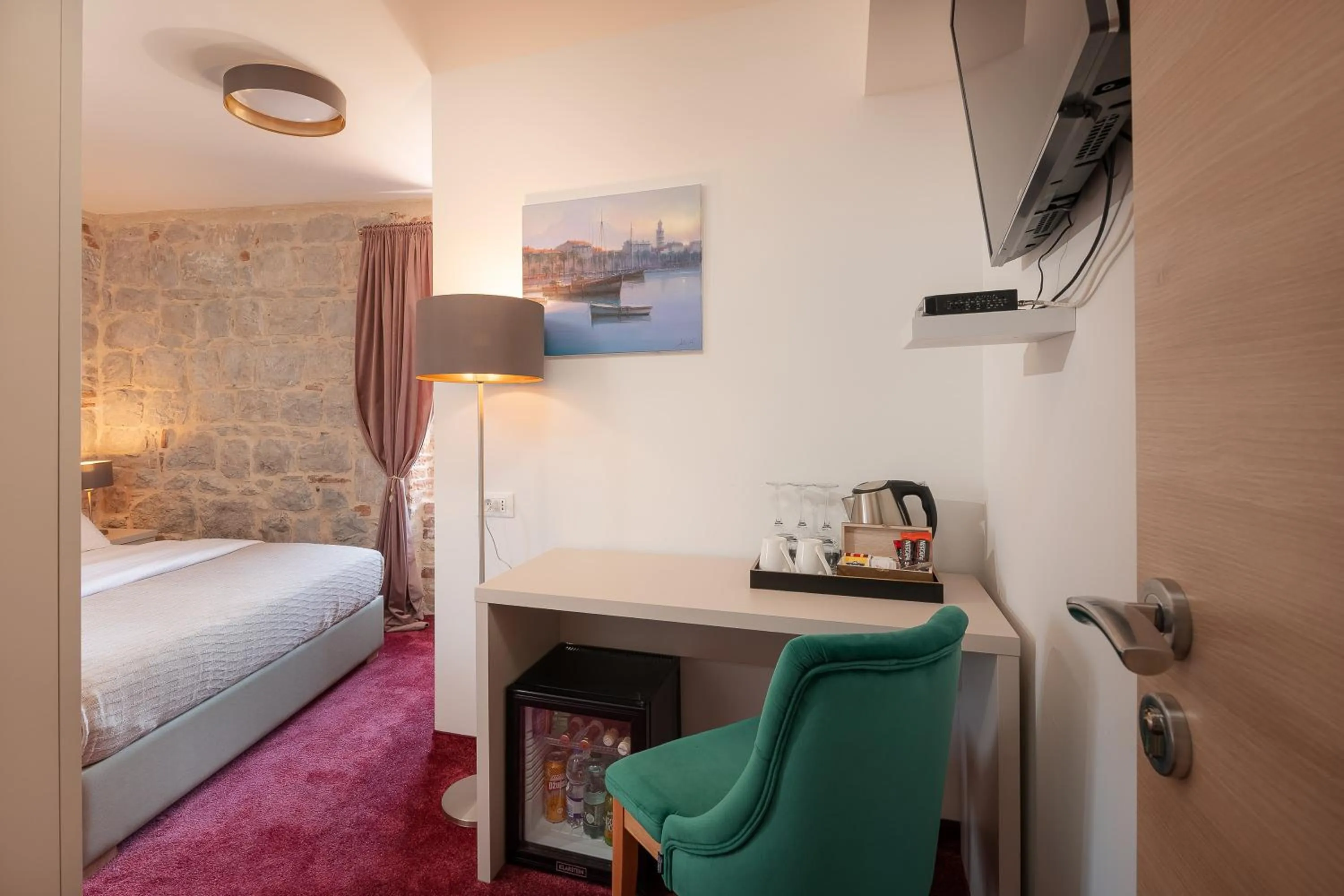 Bed in Hotel Agava Split