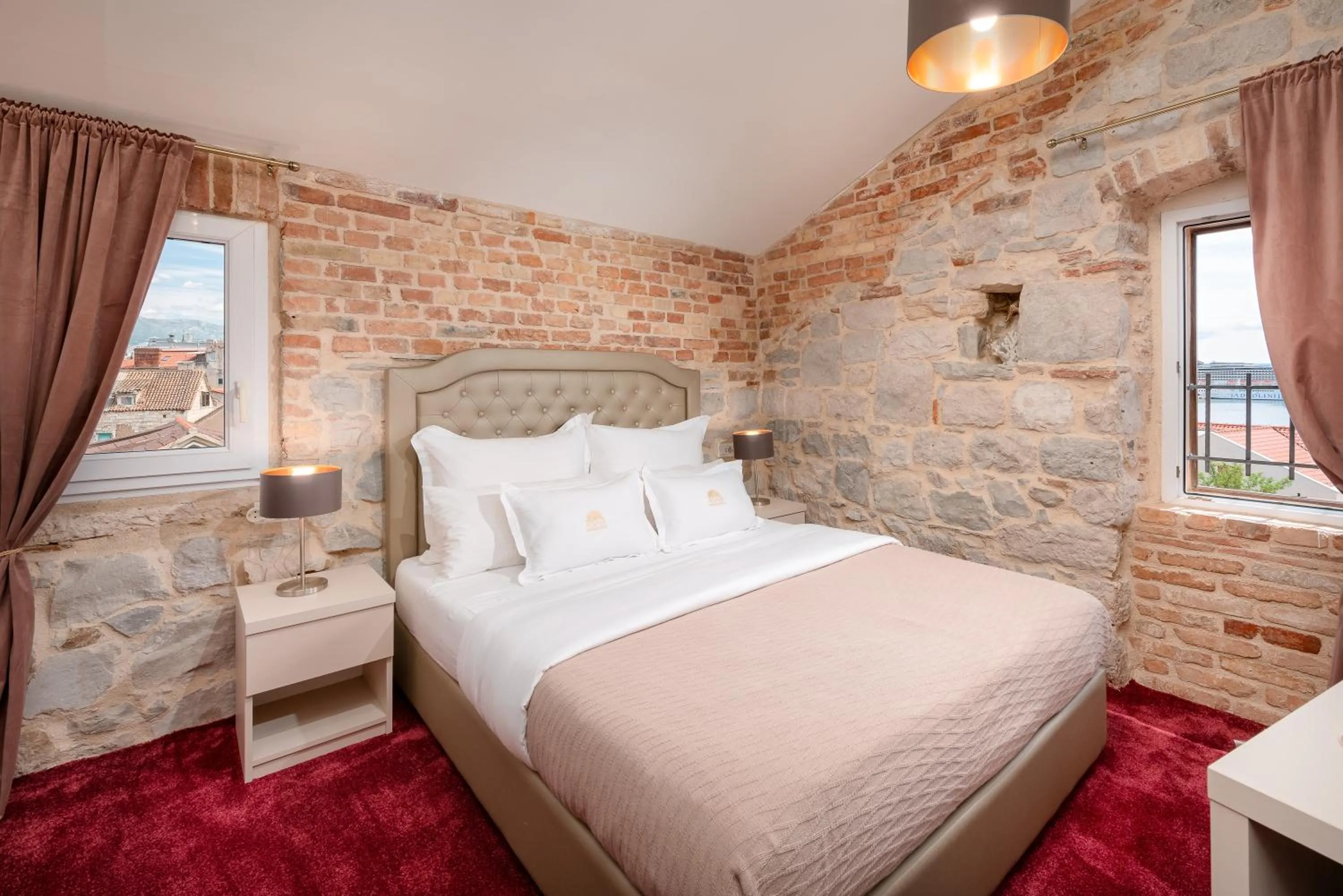 Bed in Hotel Agava Split