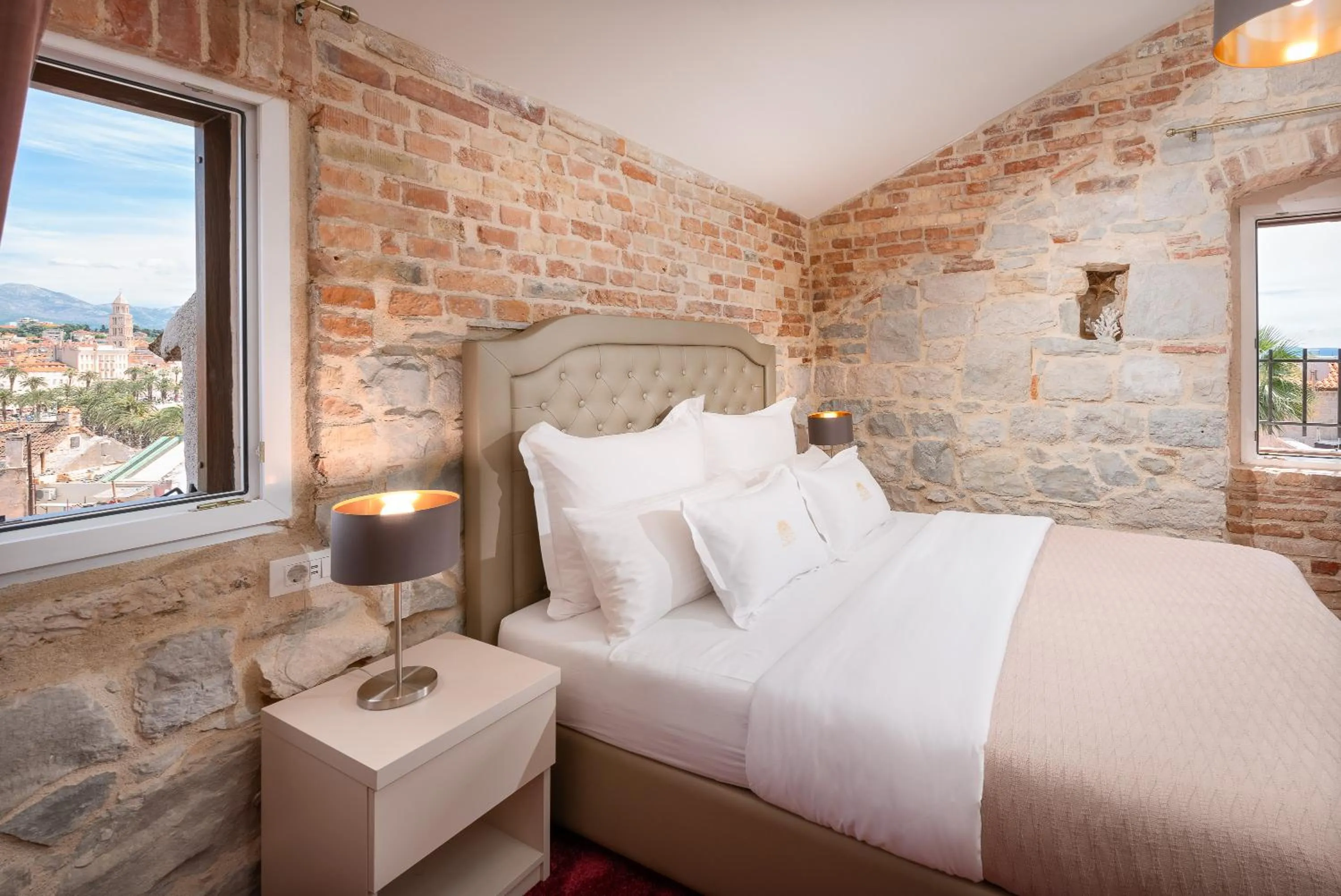 Bed in Hotel Agava Split