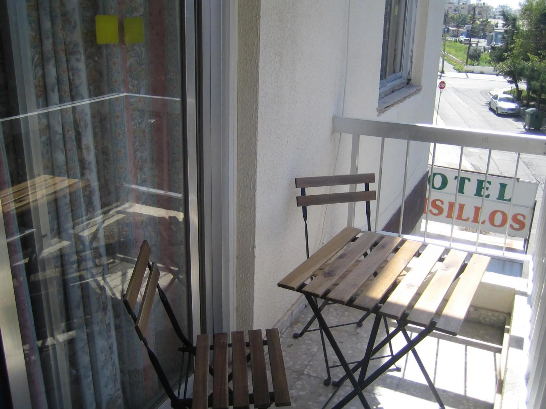 Day in Onisillos Hotel