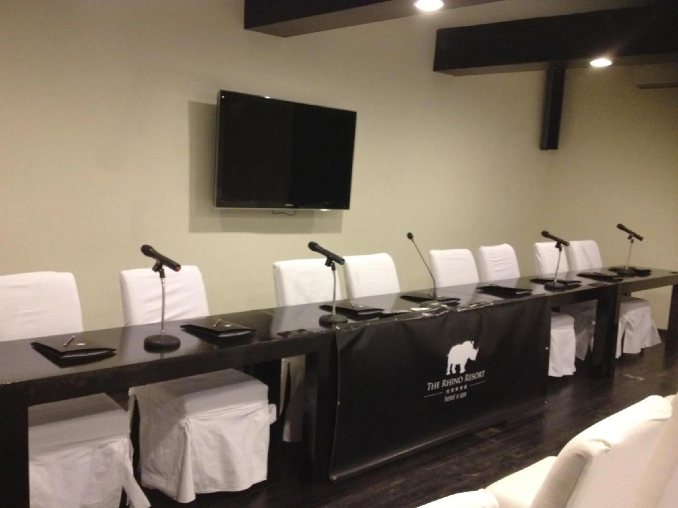 Business facilities in The Rhino Resort Hotel & Spa