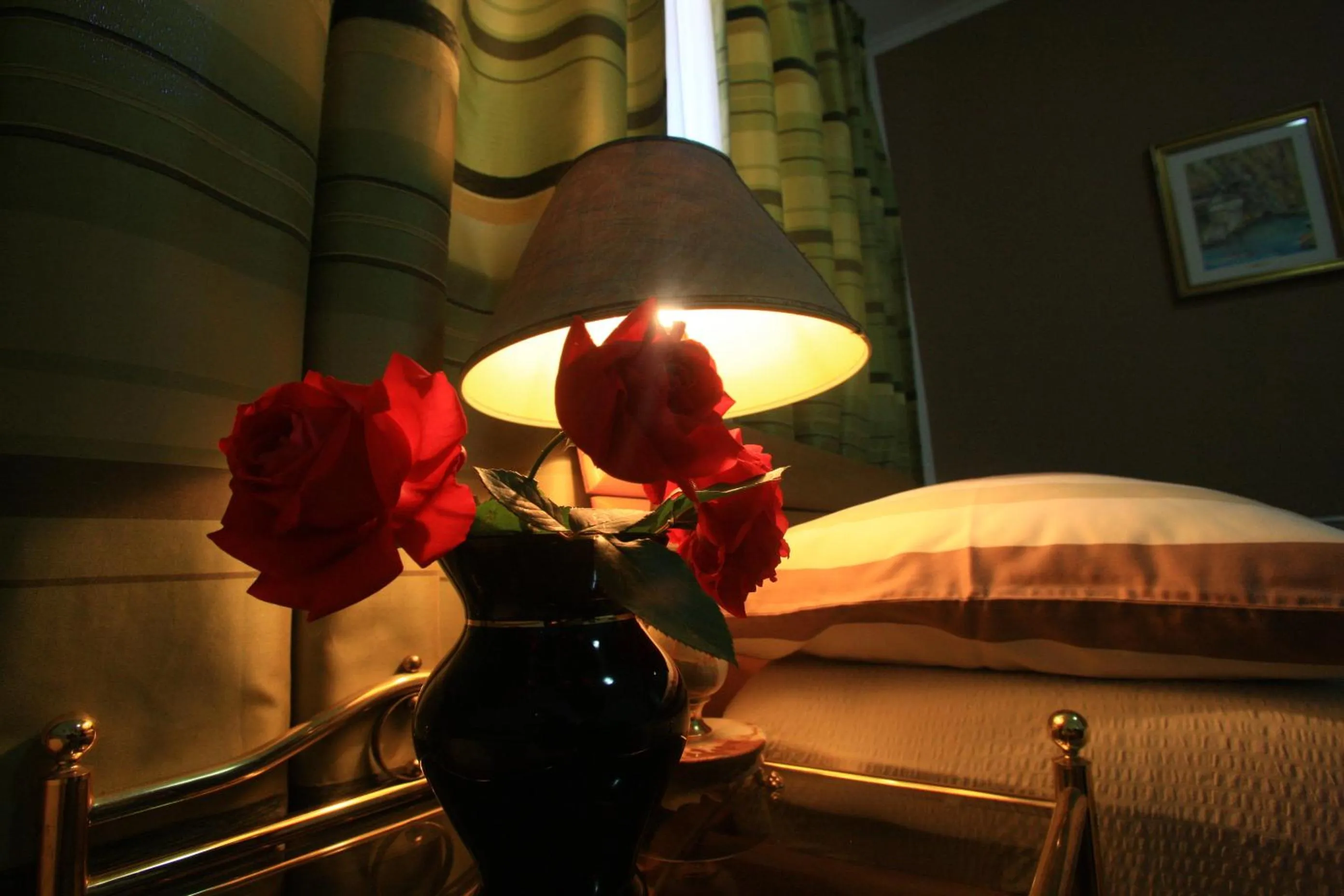 Bedroom, Bed in Pansion Rose