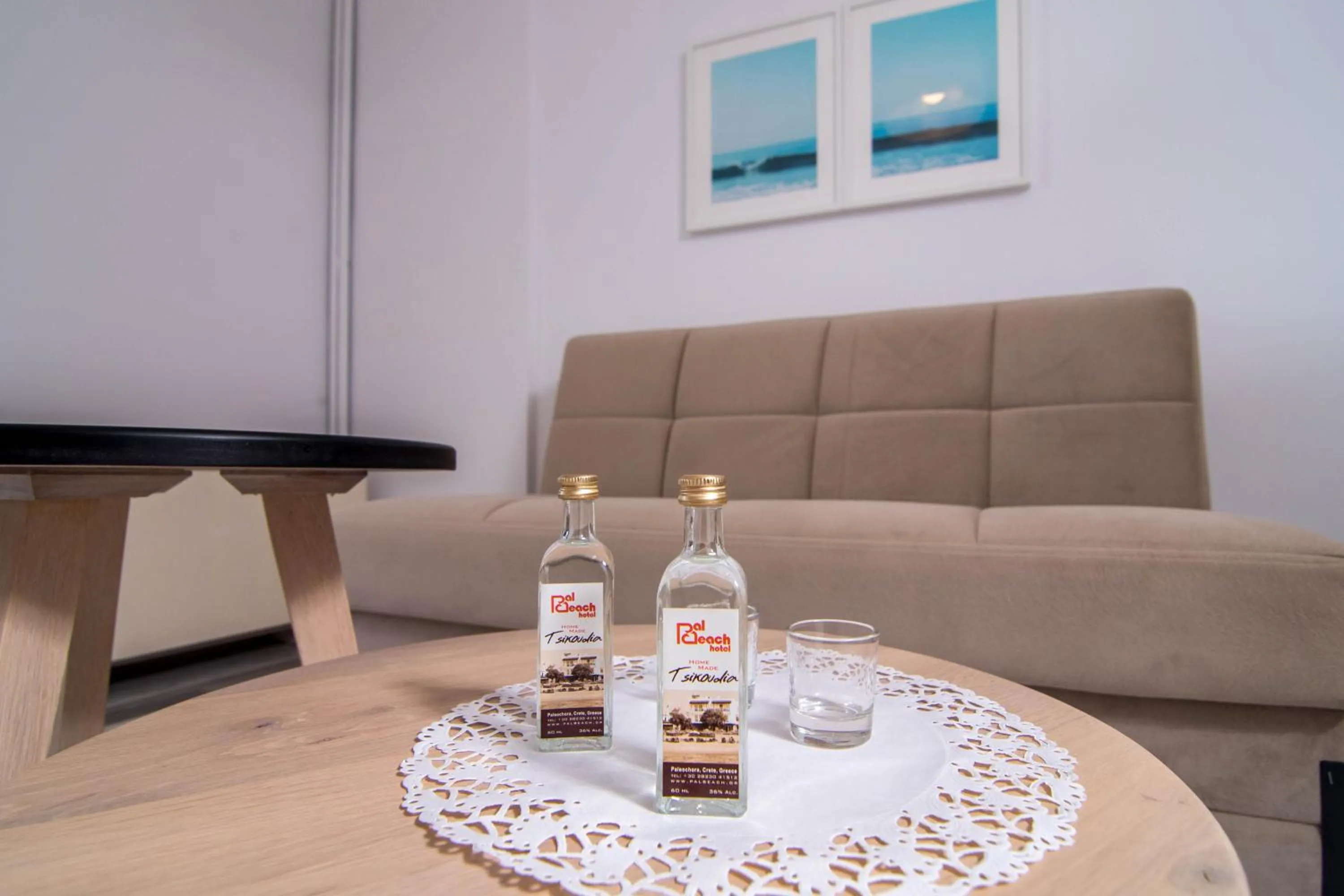 Living room in Pal Beach