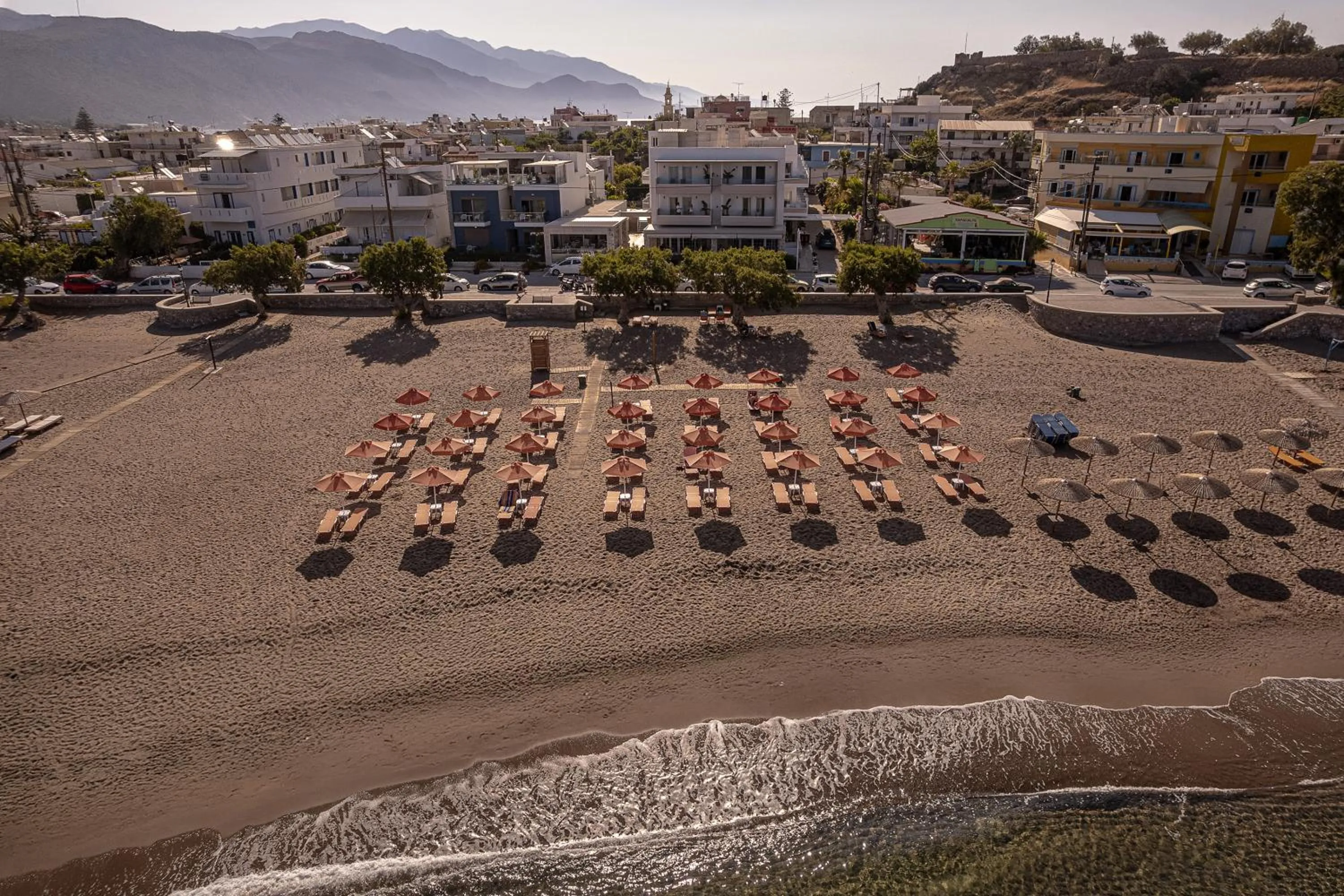 Property building in Pal Beach