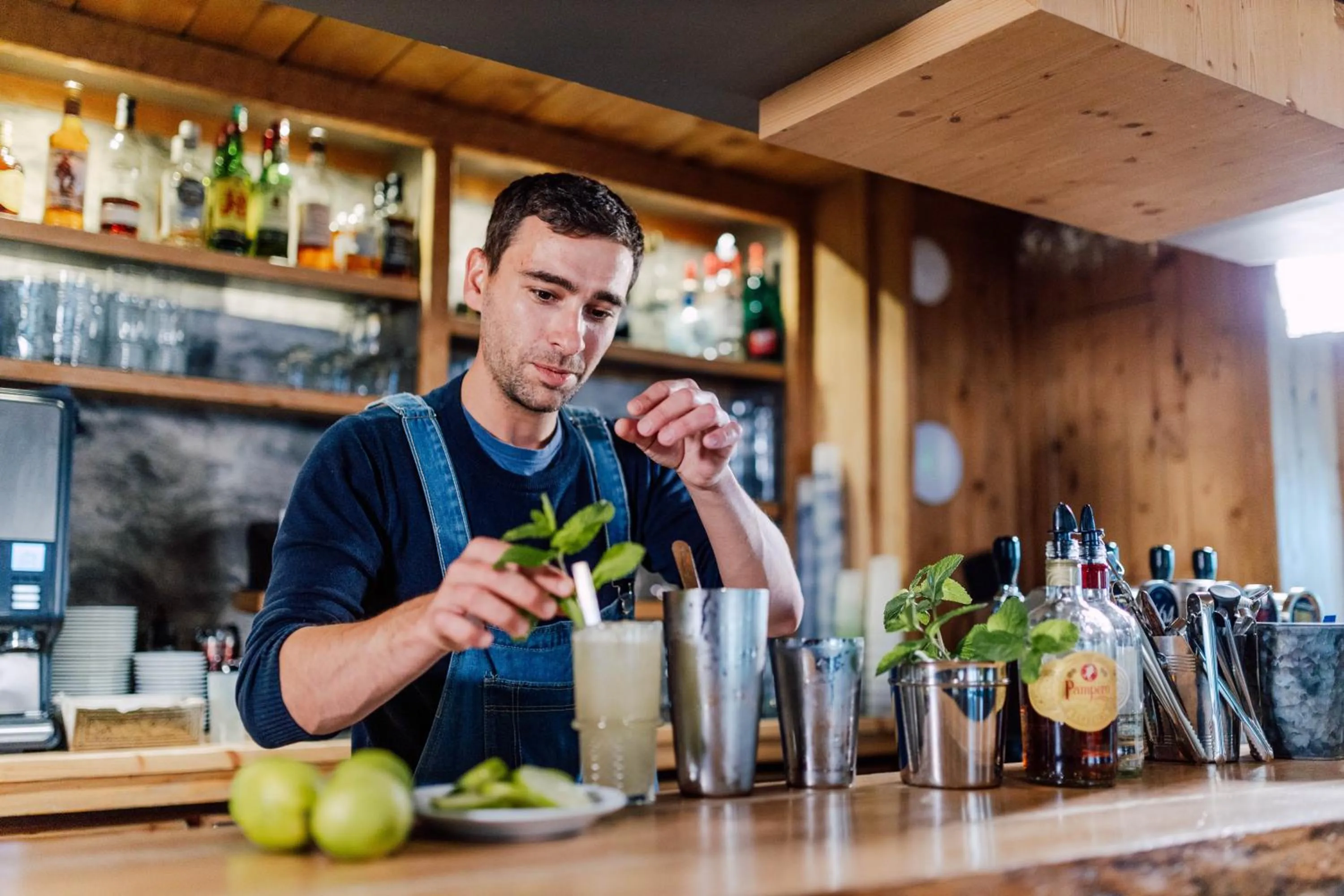 Lounge or bar in Bellevue