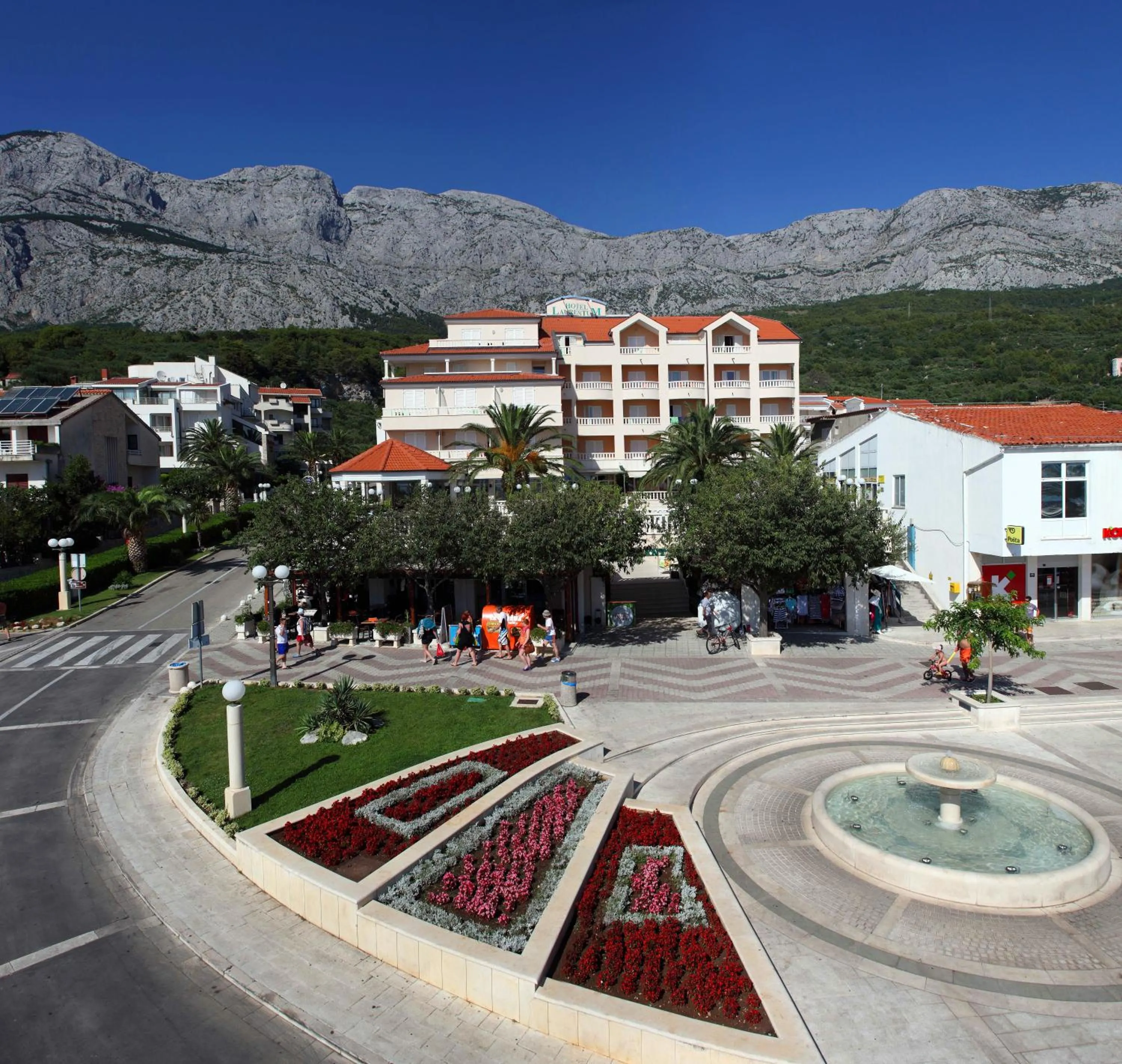 Facade/entrance in Hotel Laurentum