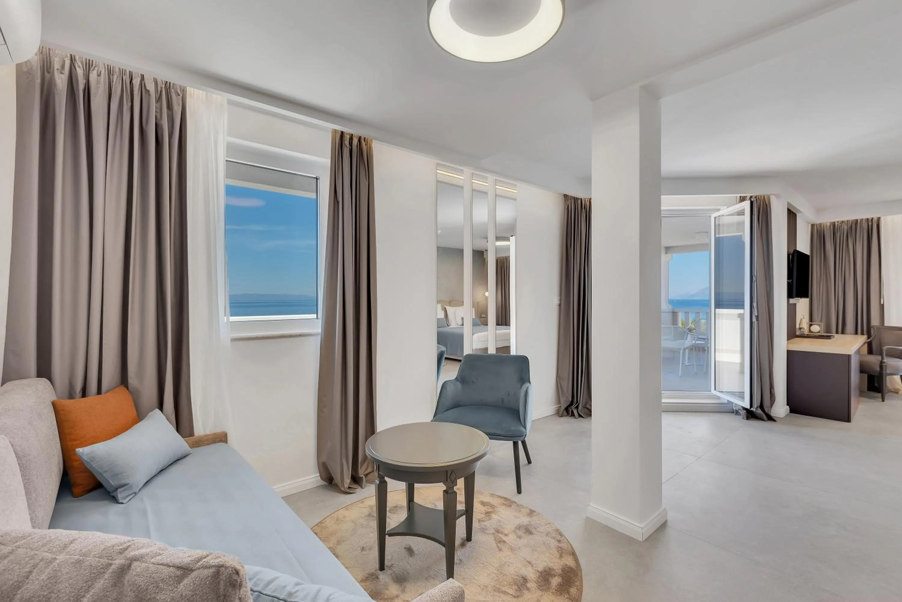 Seating area in Hotel Laurentum