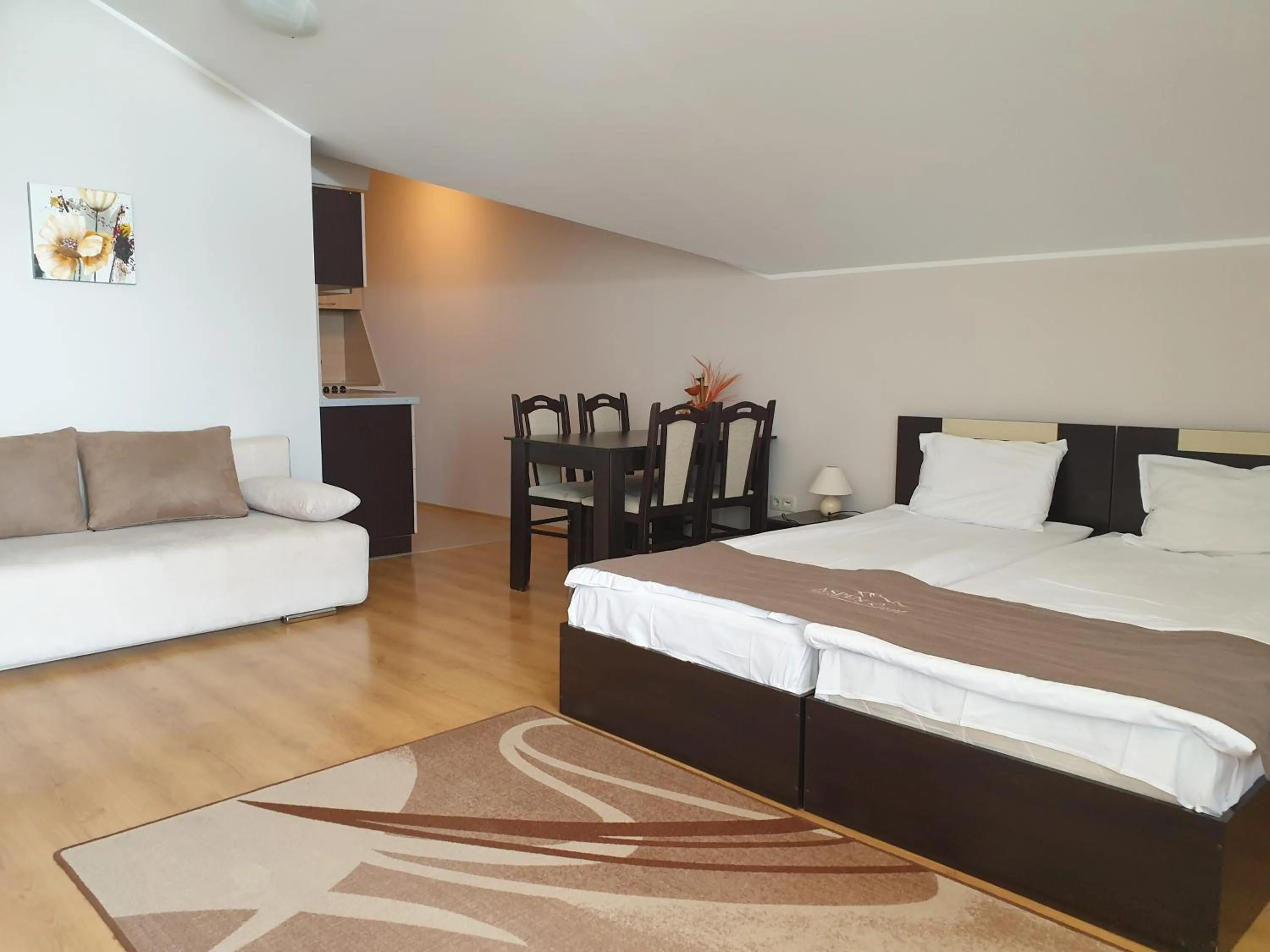 Bed in Aspen Golf and Ski Resort