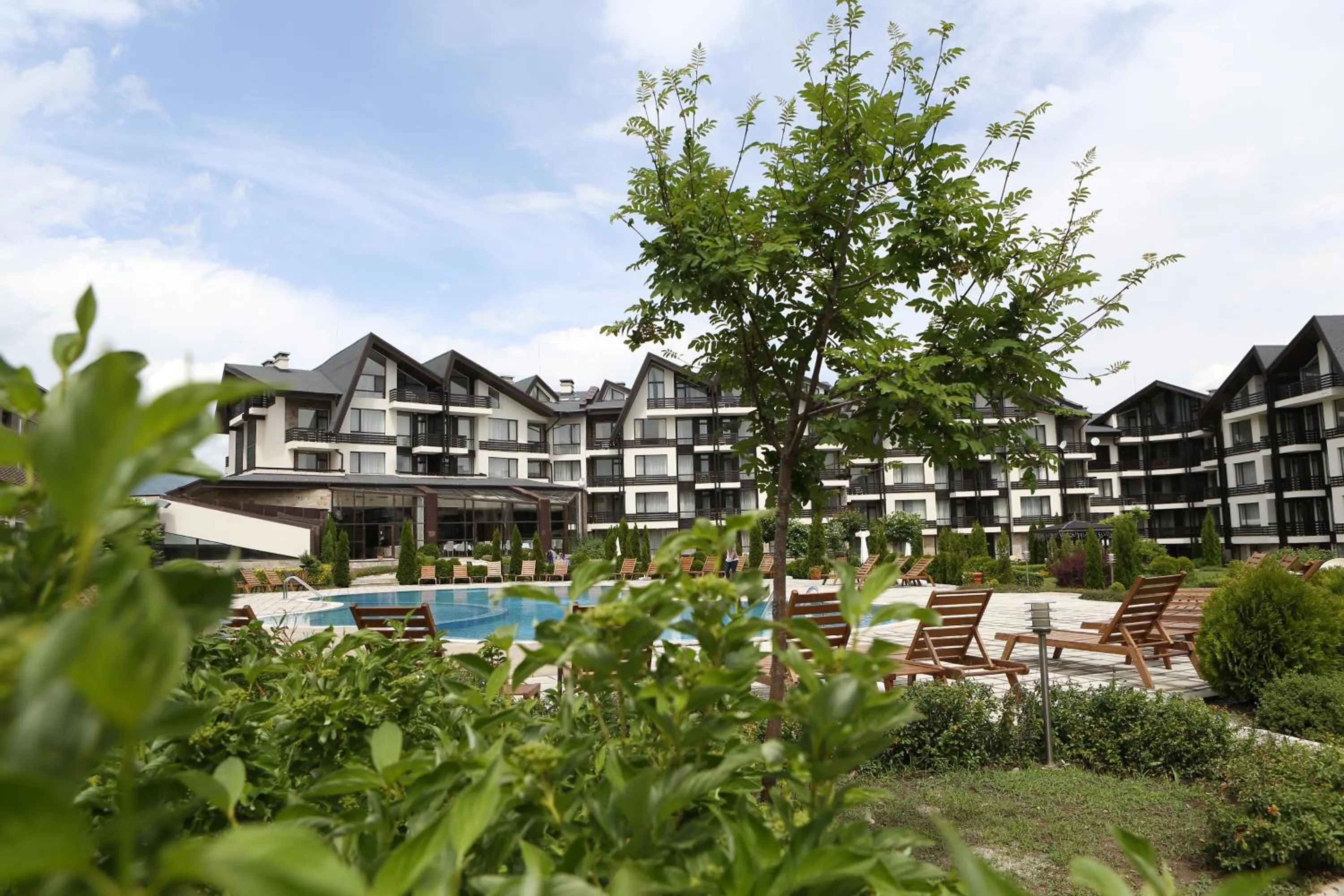 Facade/entrance in Aspen Golf and Ski Resort