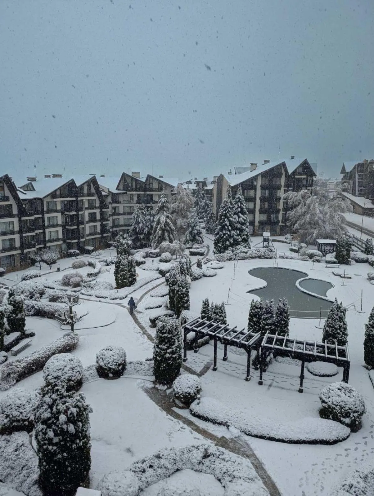 Aspen Golf and Ski Resort