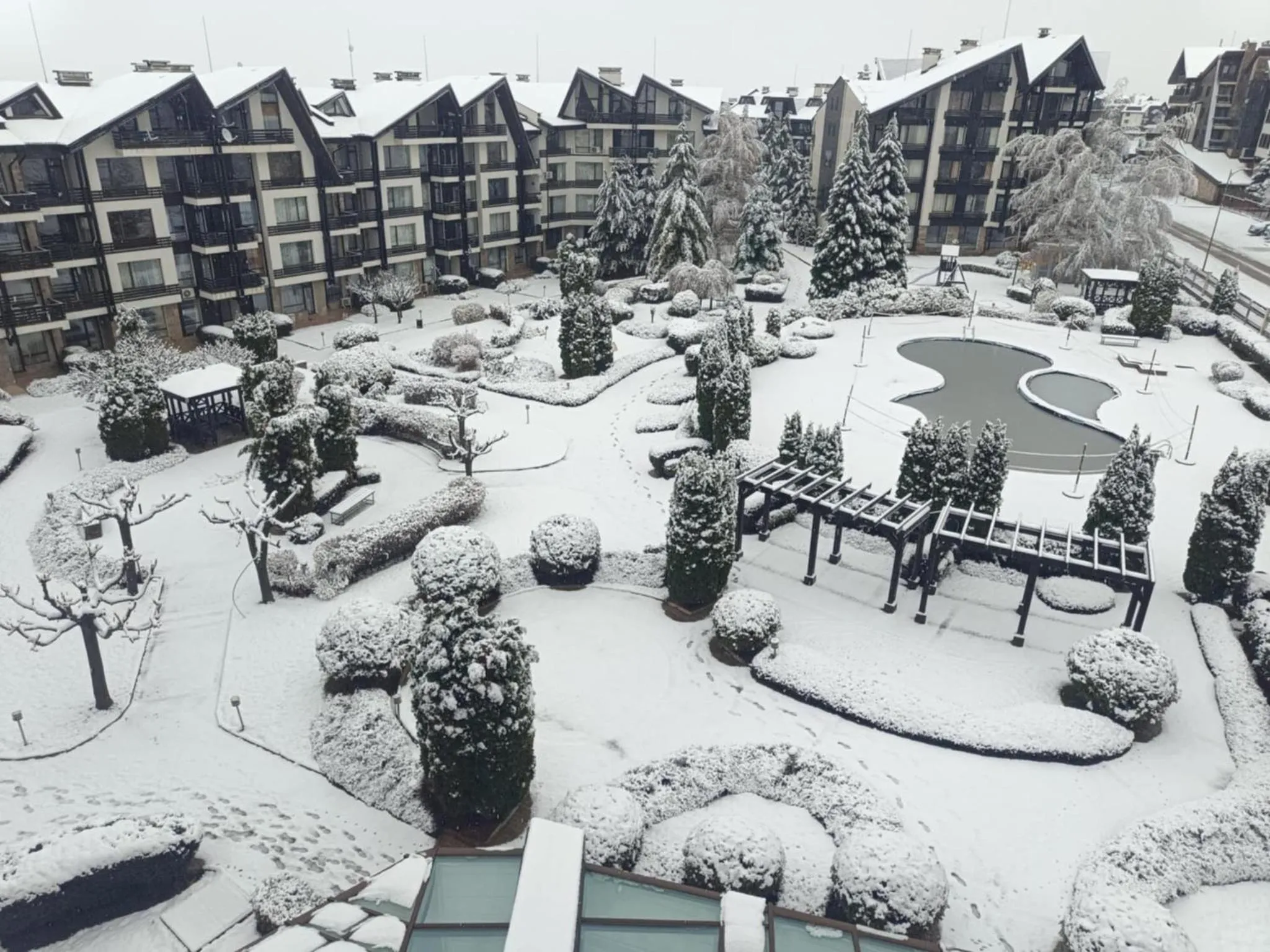 Aspen Golf and Ski Resort