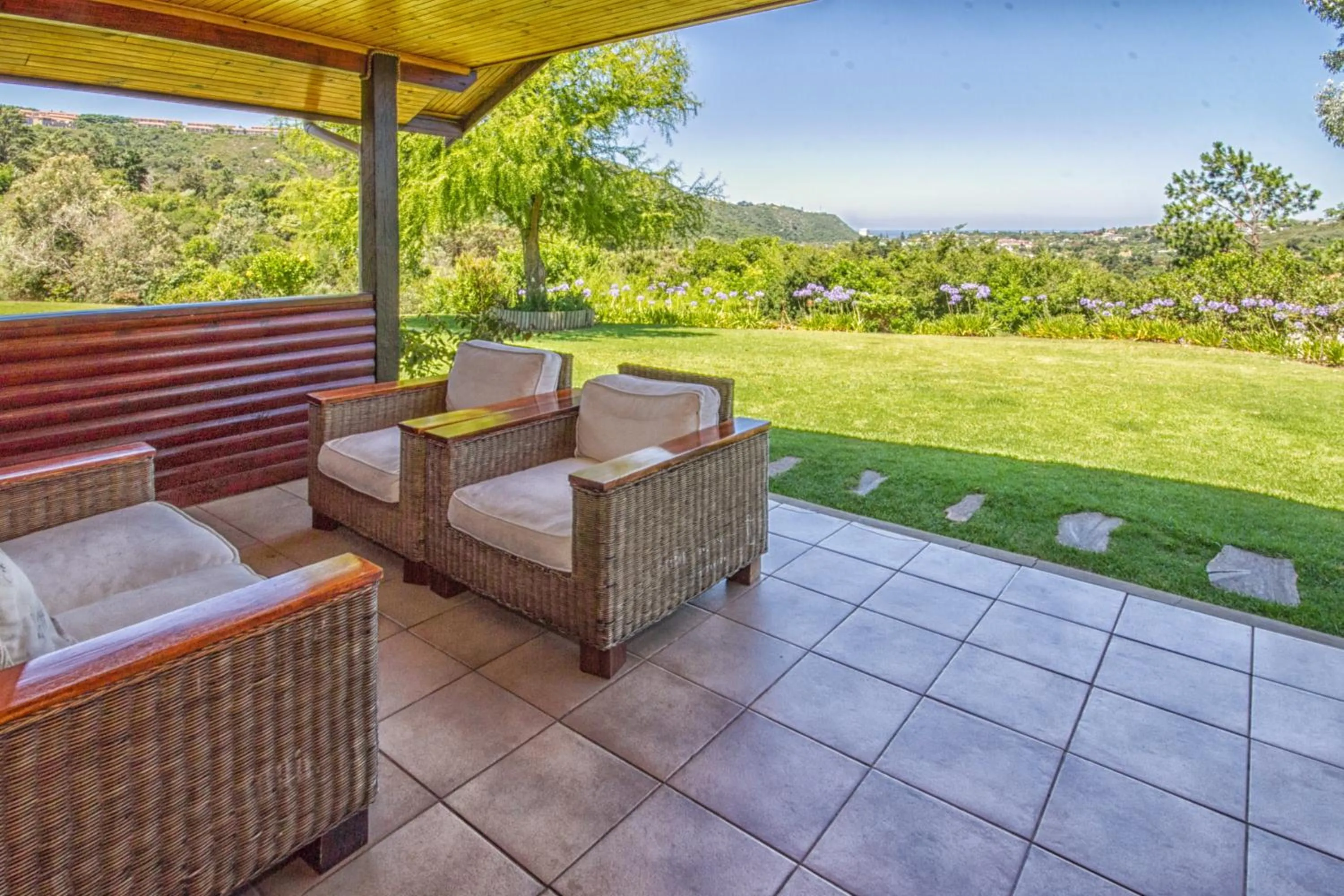 Facade/entrance in Piesang Valley Lodge
