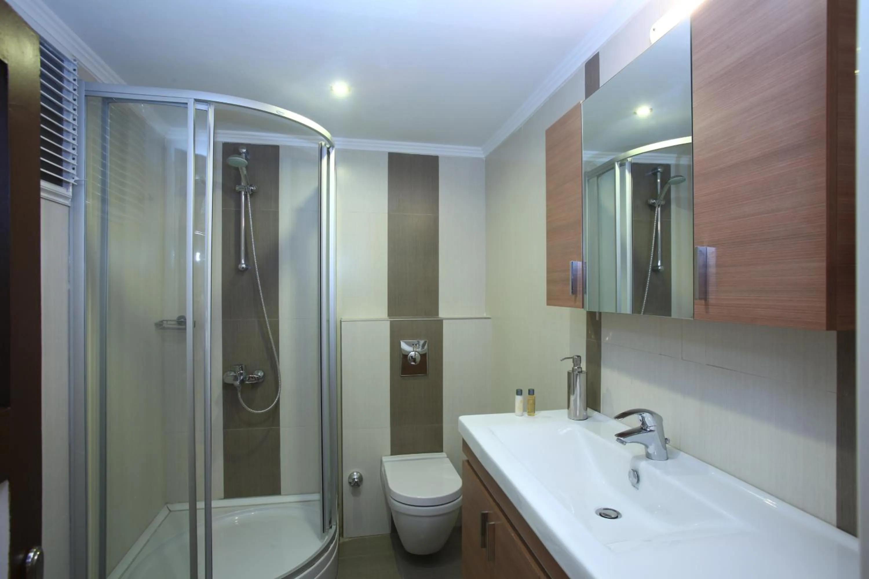 Bathroom in Albatros Hotel