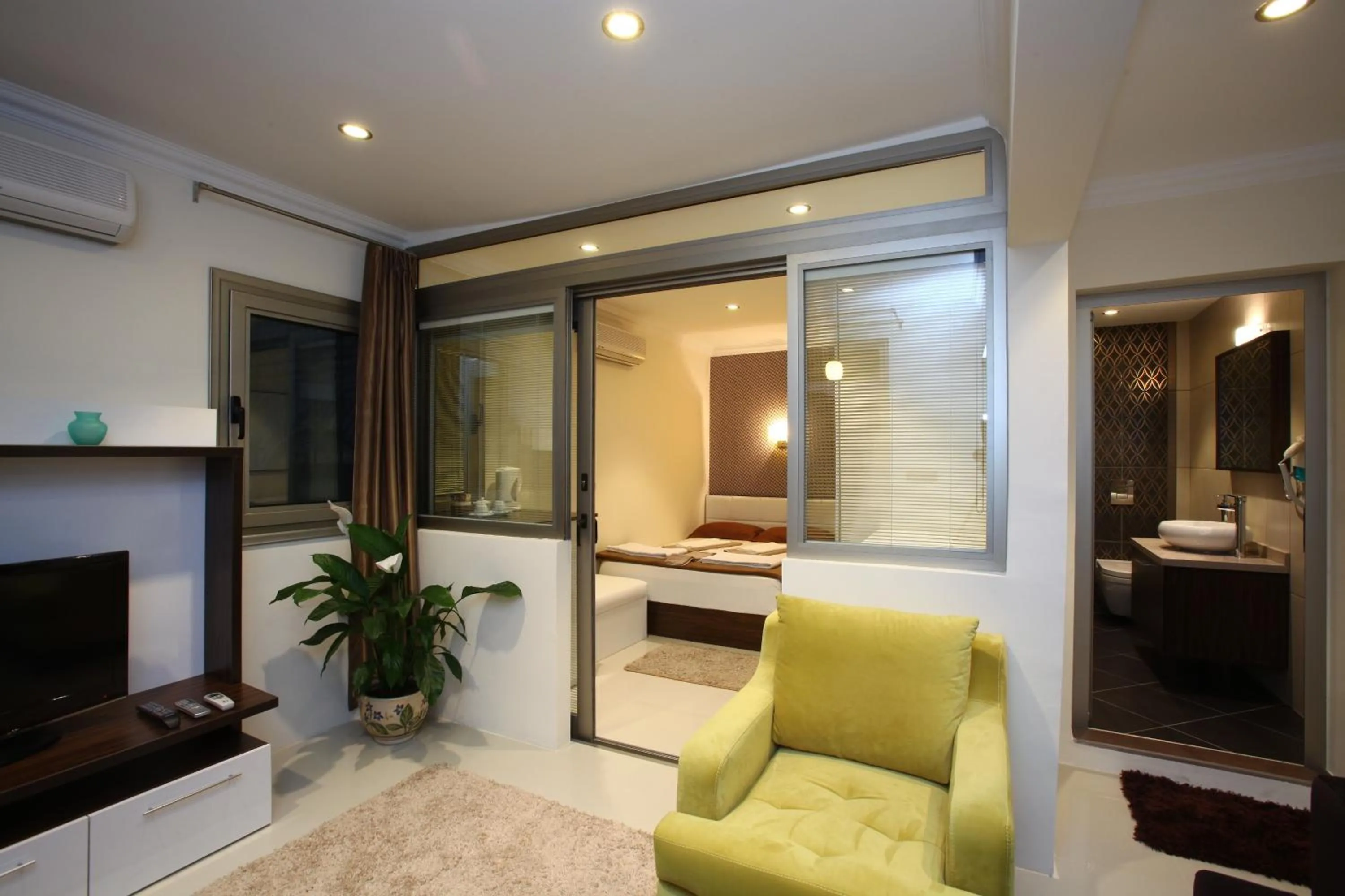 Photo of the whole room in Albatros Hotel