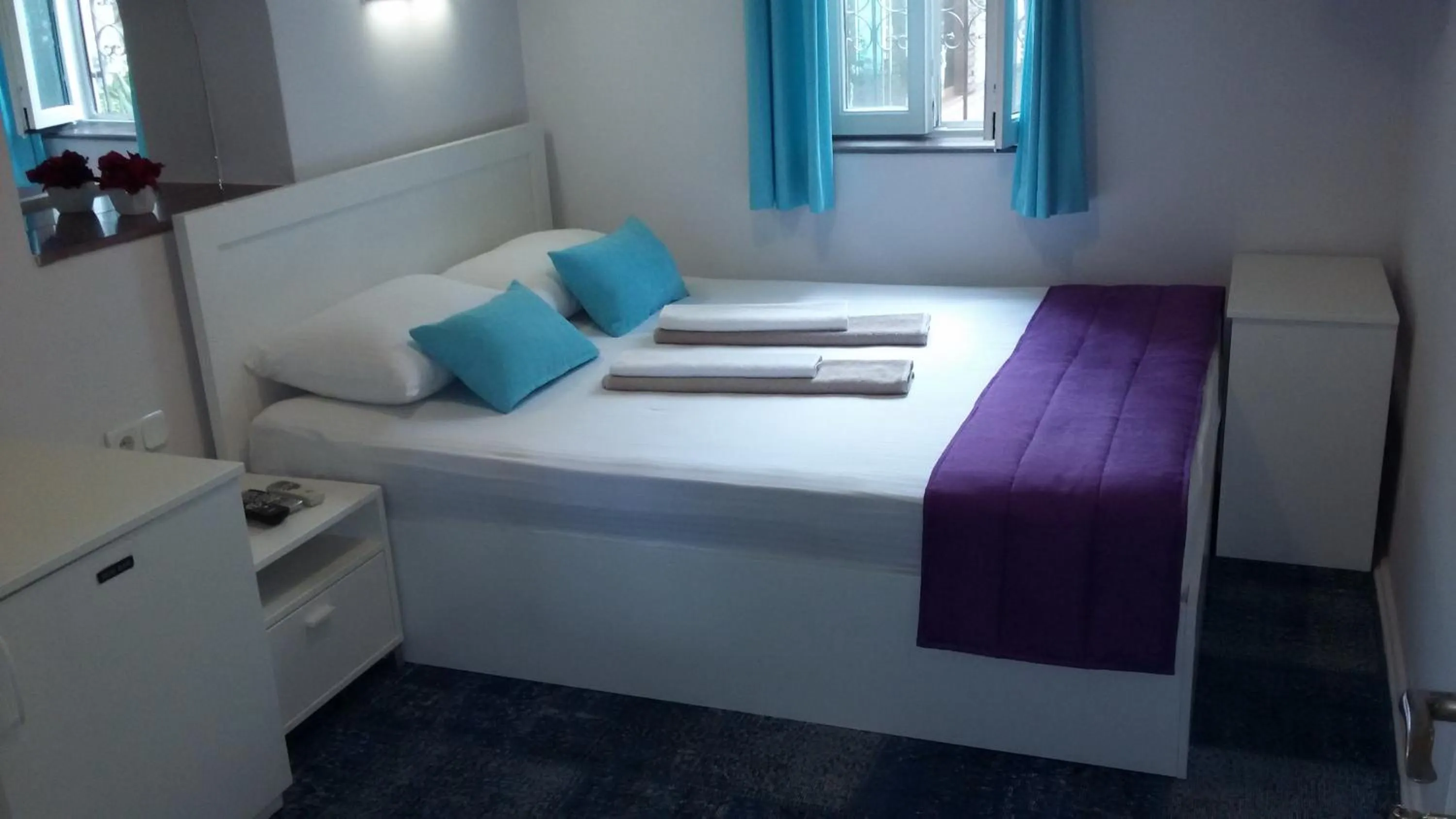 Bedroom in Albatros Hotel