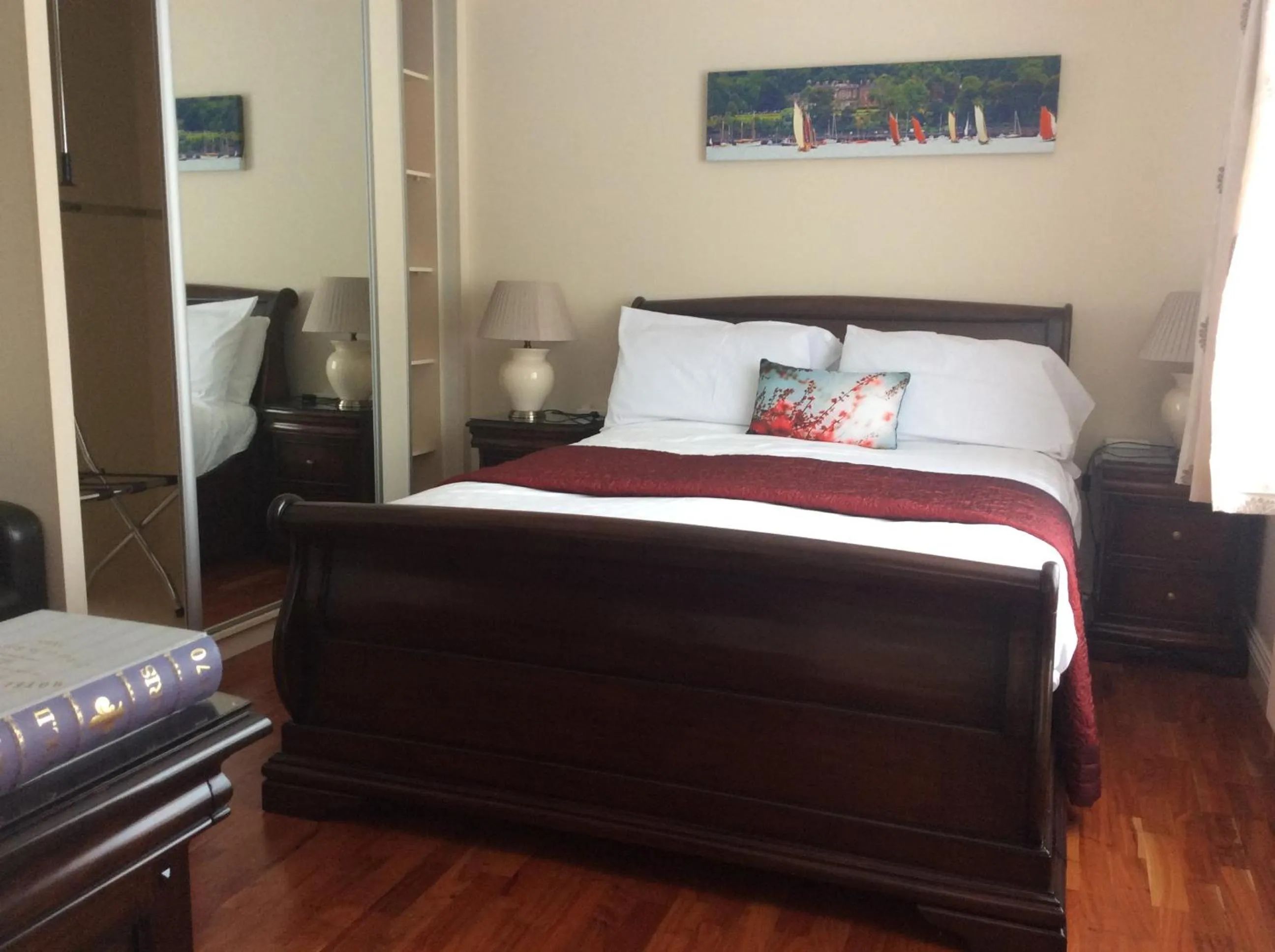 Bed in Edencrest B&B